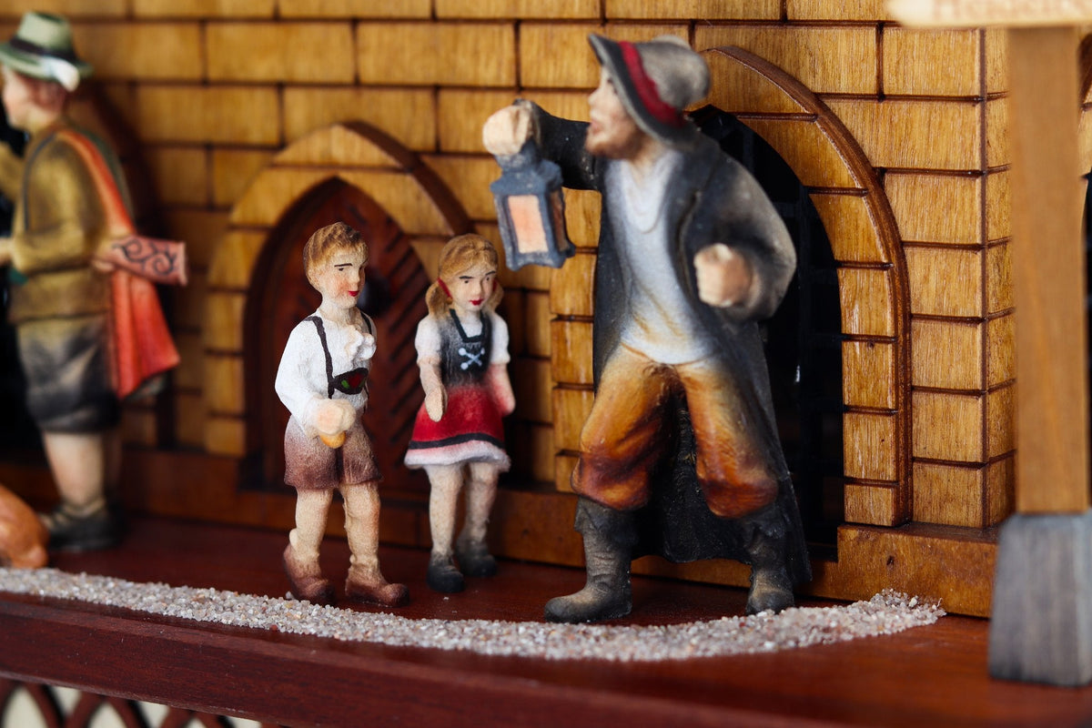 Anton Schneider 8TMT 1220/9 Town Hall Alsfeld cuckoo clock, detail view