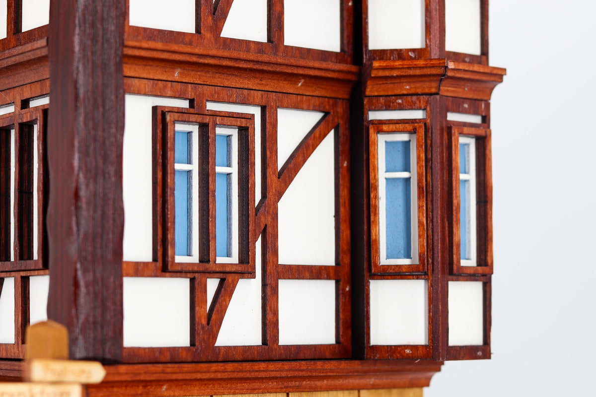 Anton Schneider 8TMT 1220/9 Town Hall Alsfeld cuckoo clock, detail view