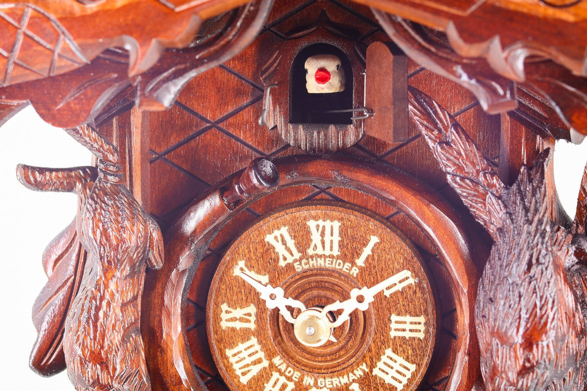 Anton Schneider 31/9 Cervus Nobilis cuckoo clock, additional view