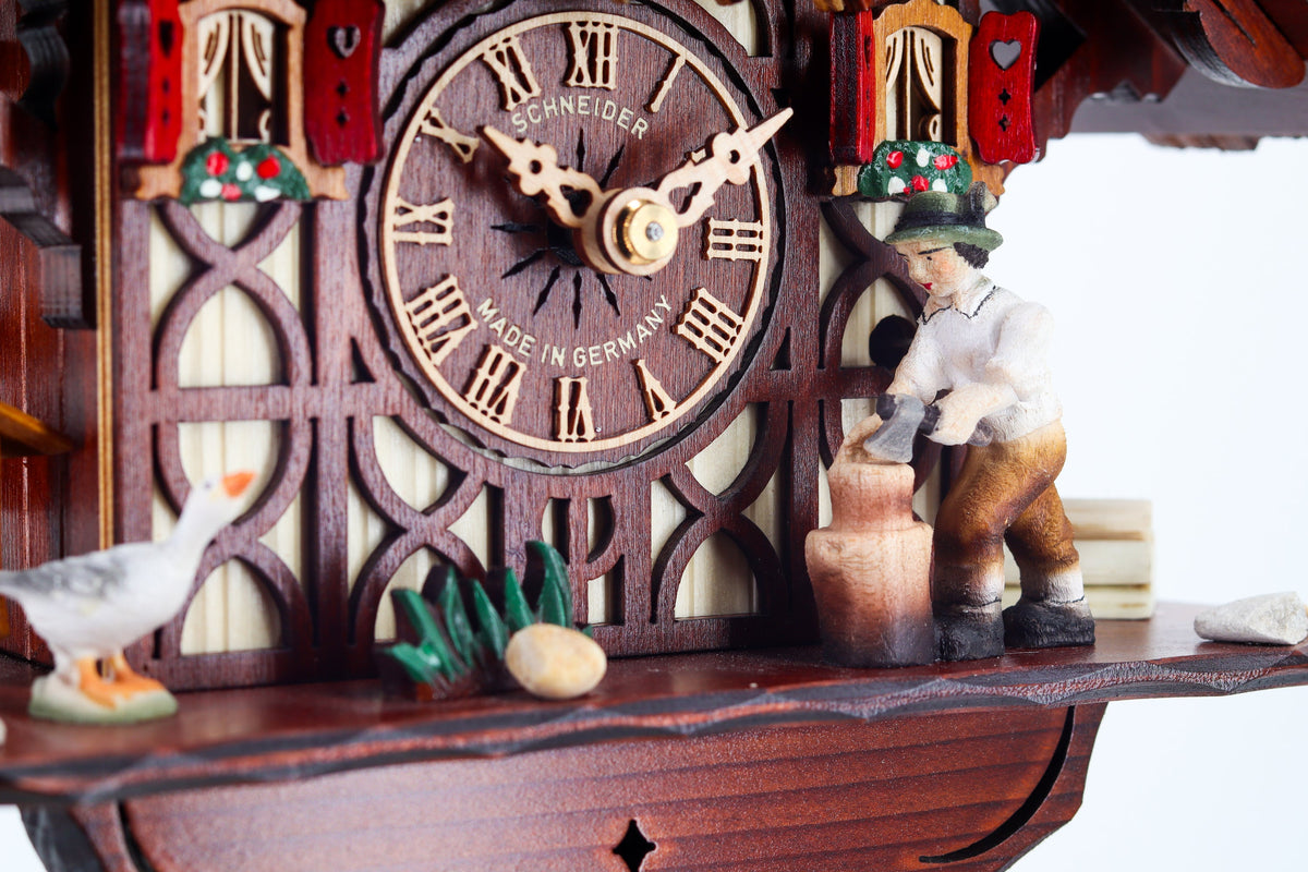 Anton Schneider 1695/9 Woodchopper cuckoo clock, additional view