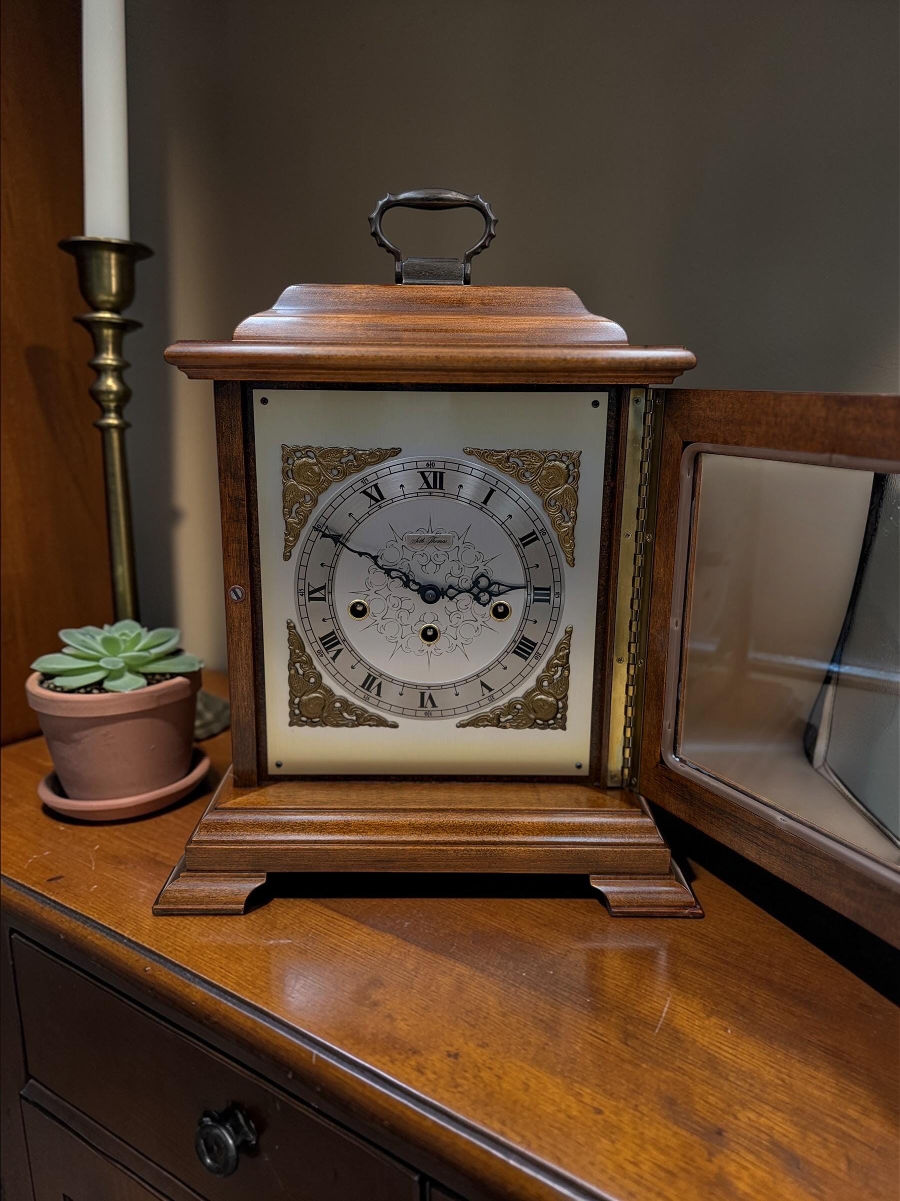Seth Thomas Framingham Mantel Clock – detail image 3