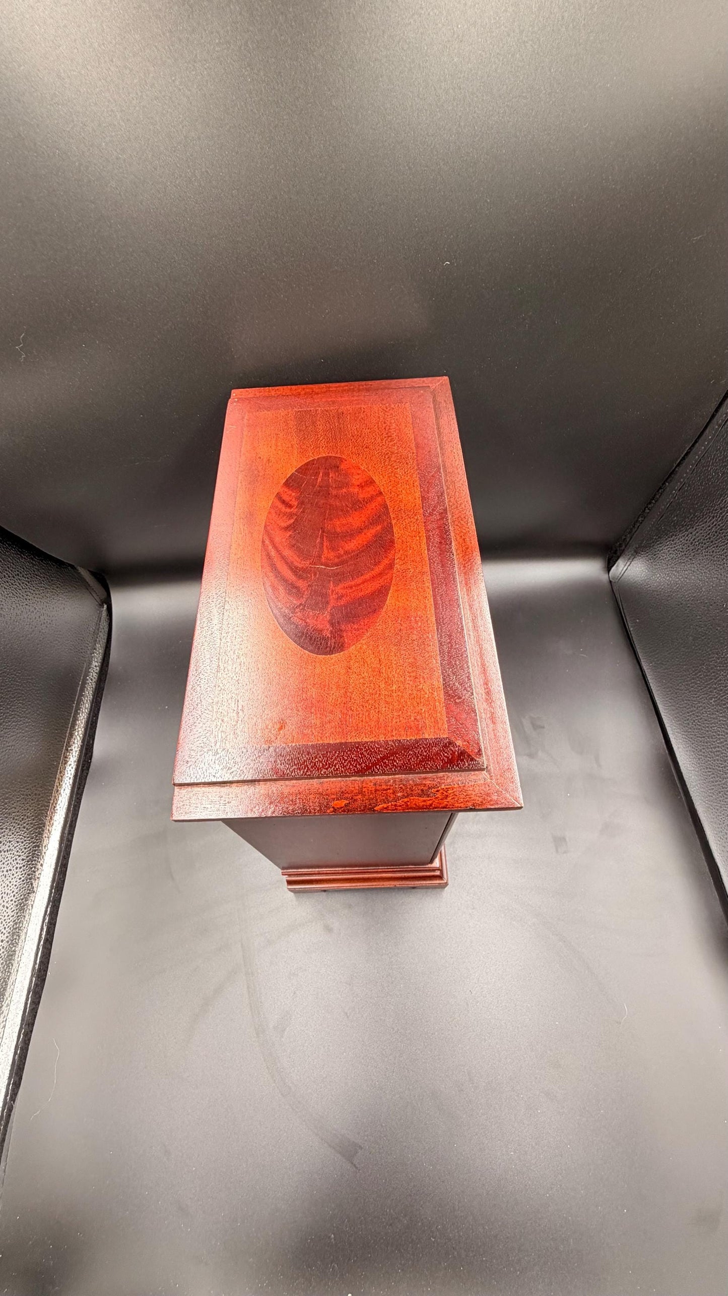 Howard Miller Mahogany Mantel Clock – Hermle Triple Chime Movement