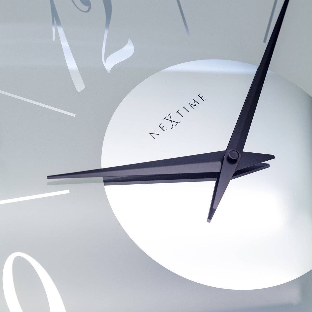 3304FR "Dali Round" Frosted/Mirror -Wall clock