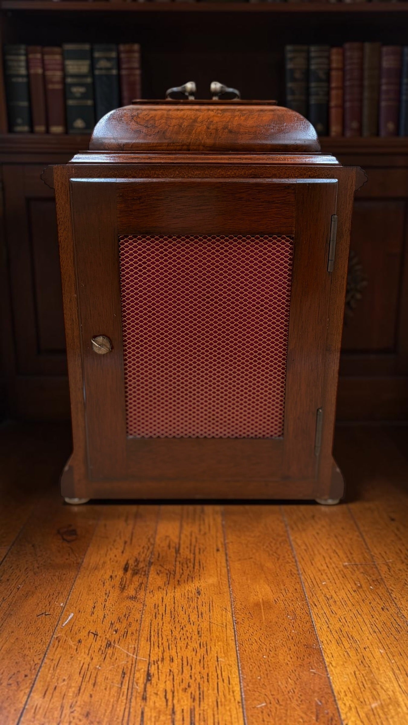 Elliott of London Bracket Clock – detail image 12