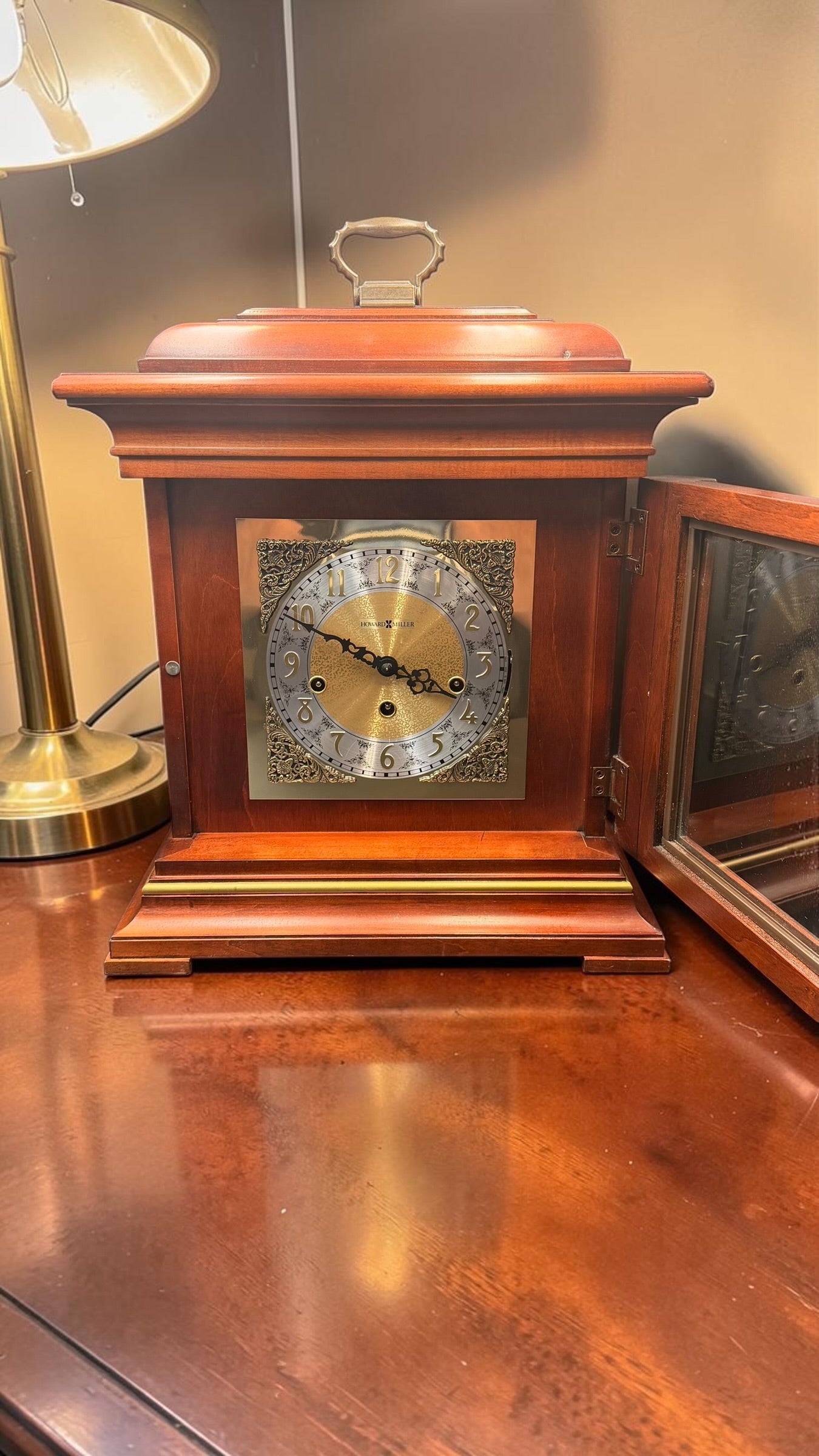 Howard Miller Thomas Tompion Mantel Clock – Kieninger Triple Chime Movement