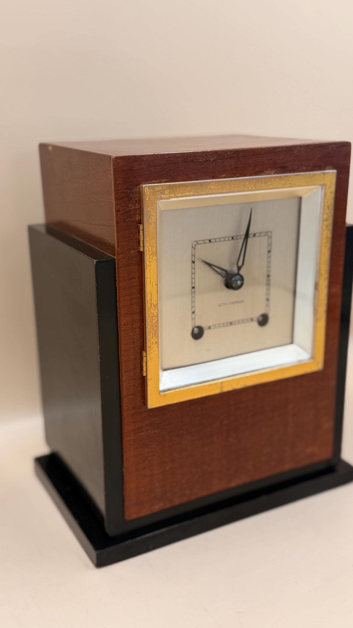 Seth Thomas Art Deco Mantel Clock – Mechanical Wind-Up, Serviced – detail view 2