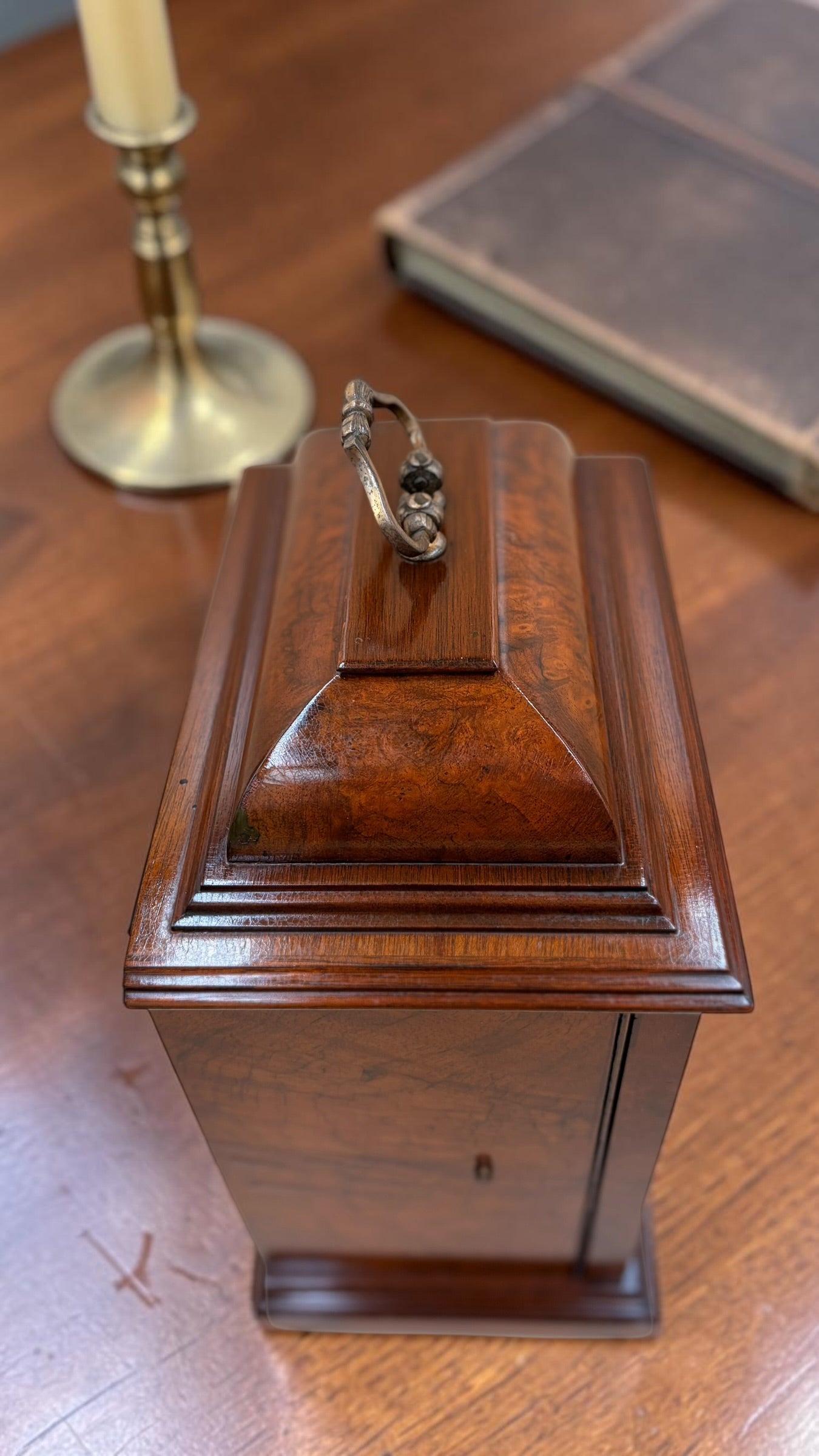 Elliott of London Bracket Clock – detail image 10