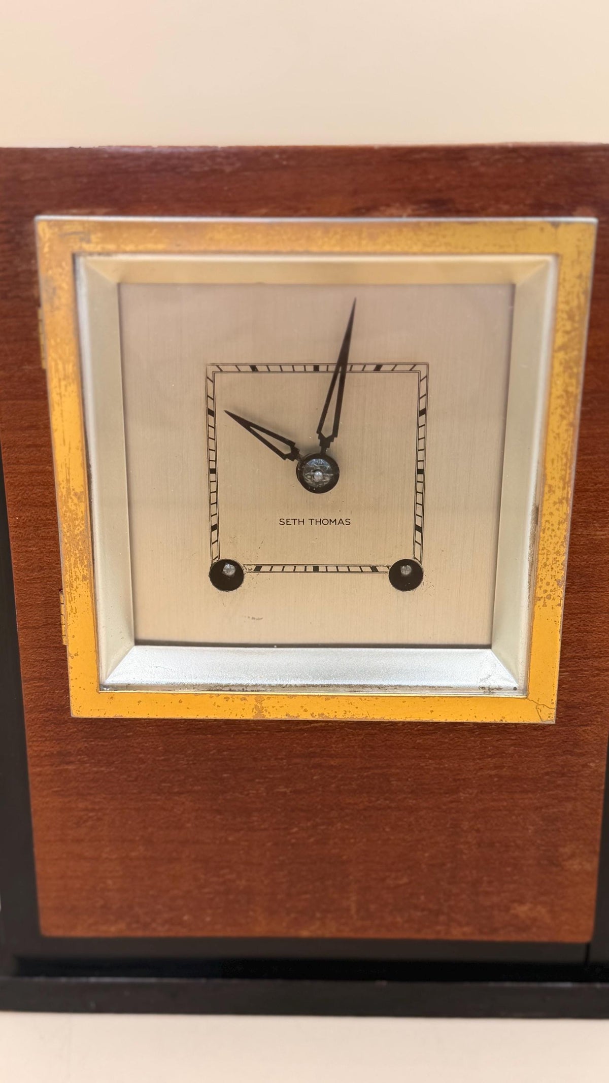 Seth Thomas Art Deco Mantel Clock – Mechanical Wind-Up, Serviced – detail view 4