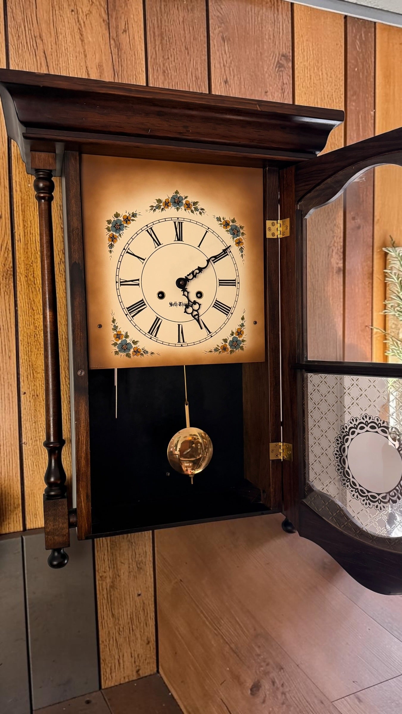 Seth Thomas Connecticut Valley 2726-000 Wall Clock – 1977 Pendulum Clock