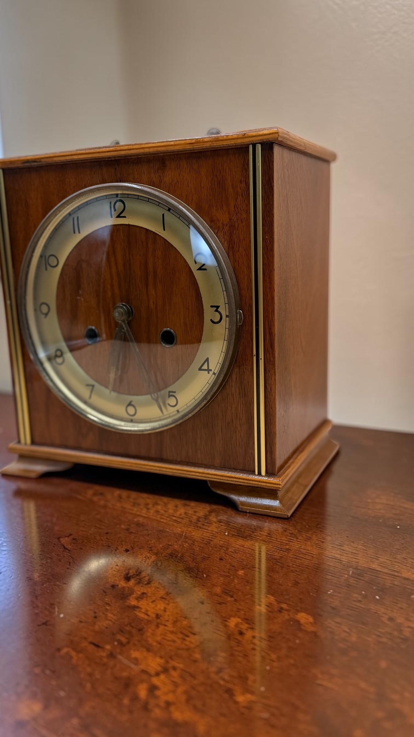 BADUFA German Walnut Mantel Clock – detail image 6