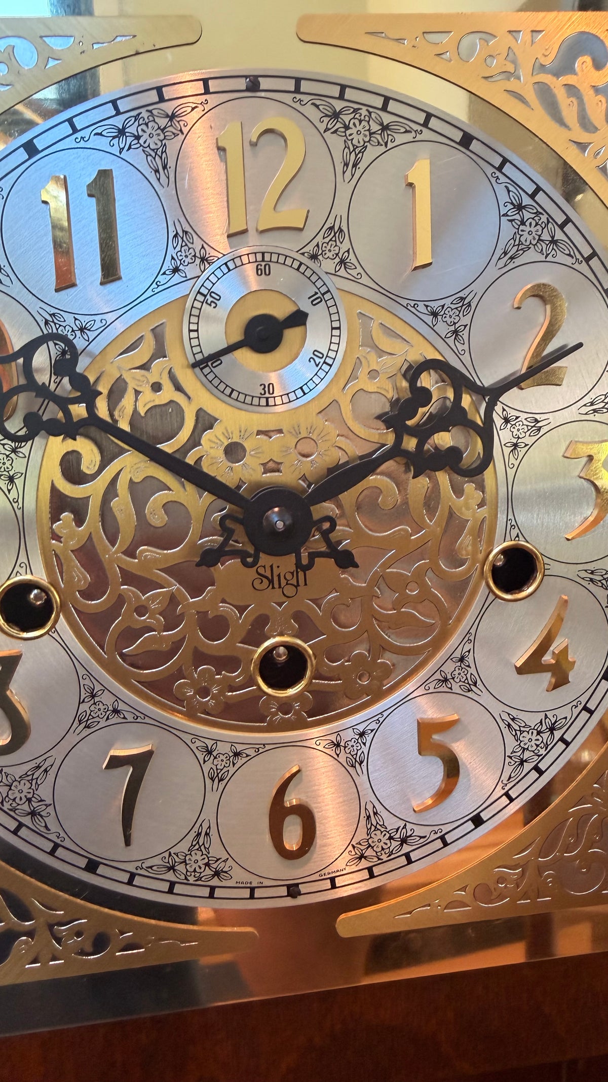 Sligh Legacy Series Triple-Chime Wall Clock Moon Dial Hermle 1051-030 – detail view 19