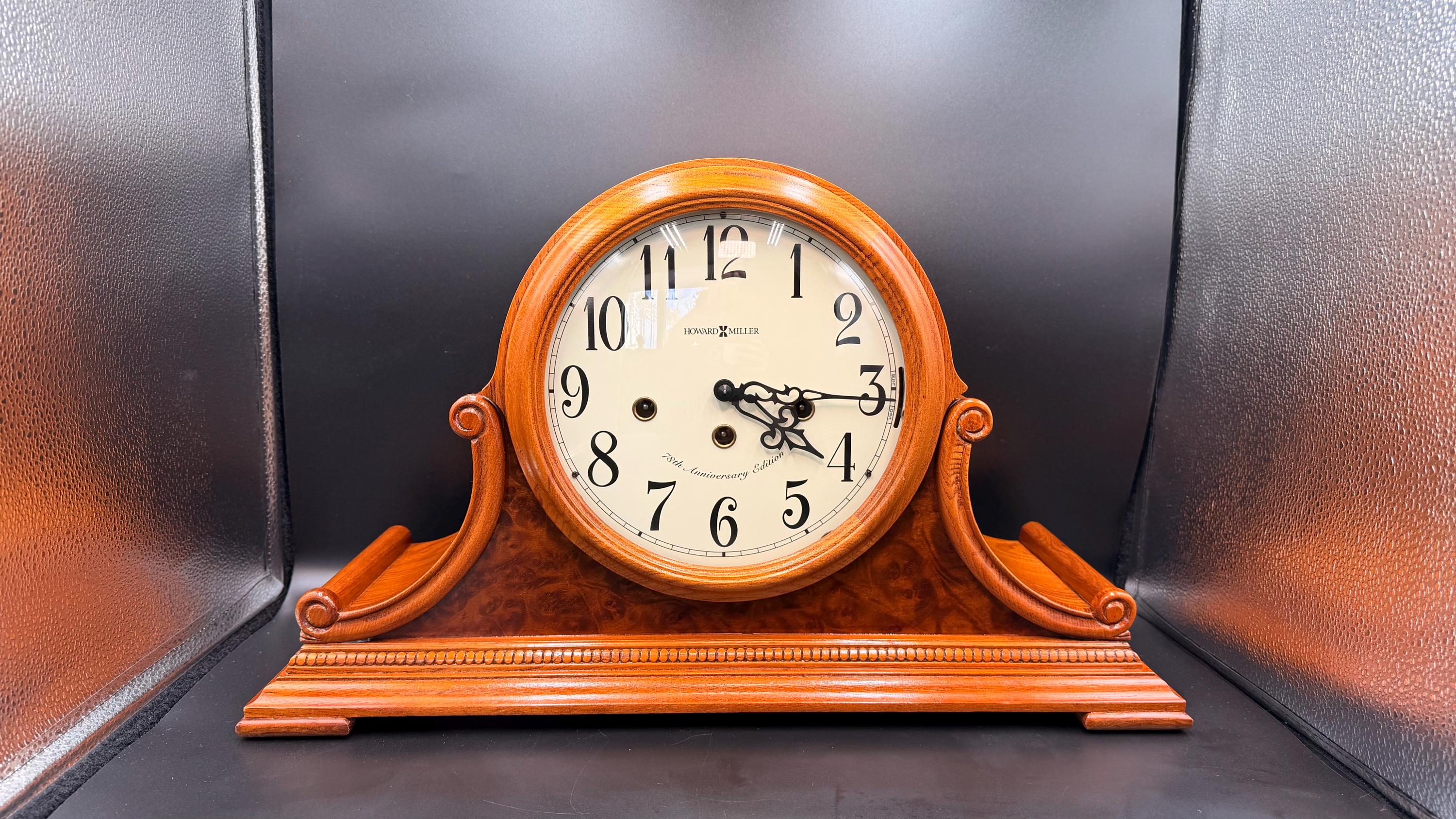Howard Miller Hadley Mantel Clock – detail image 3