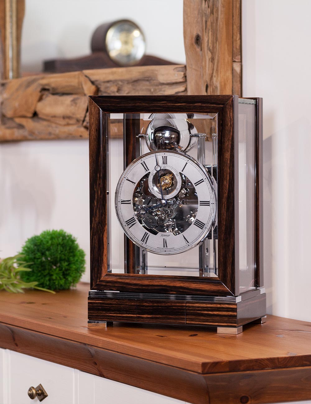 Kieninger Clocks Explained | German Clockmaking & Mechanical Movements