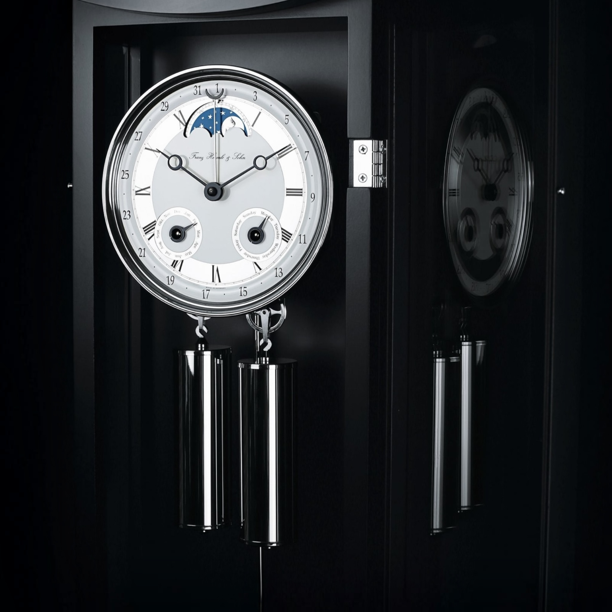 Weight-Driven vs. Spring-Driven Clocks: What’s the Difference?