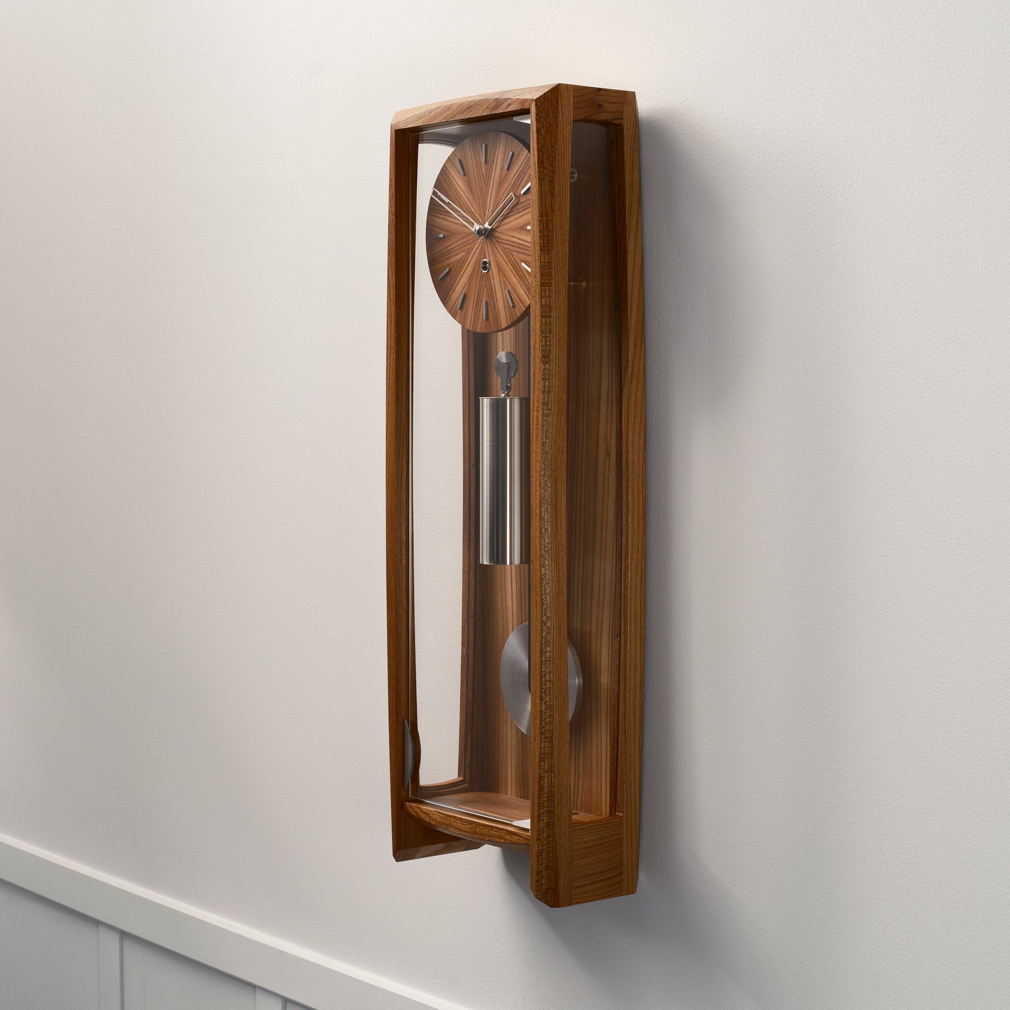 Comitti The Froxfield Wall Clock – Elm – product view 2