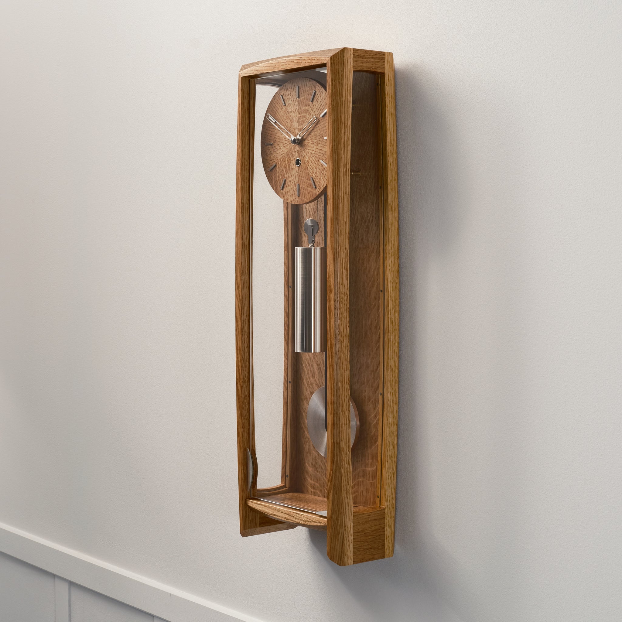 Comitti The Froxfield Wall Clock – Natural Oak – product view 2