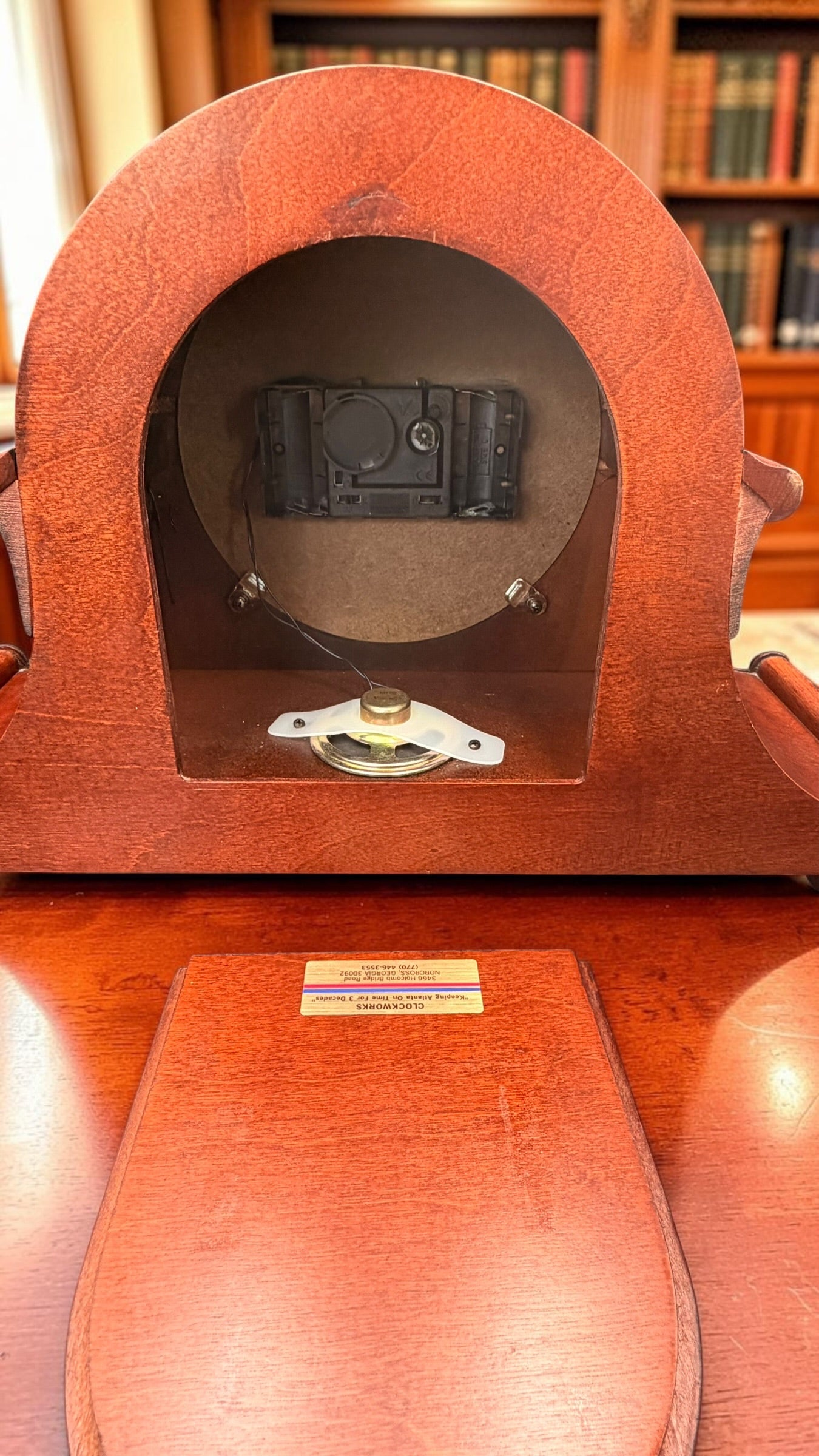 Howard Miller Hampton Mantel Clock 72nd Anniversary Edition – Hermle Quartz Dual Chime Westminster * Bim Bam