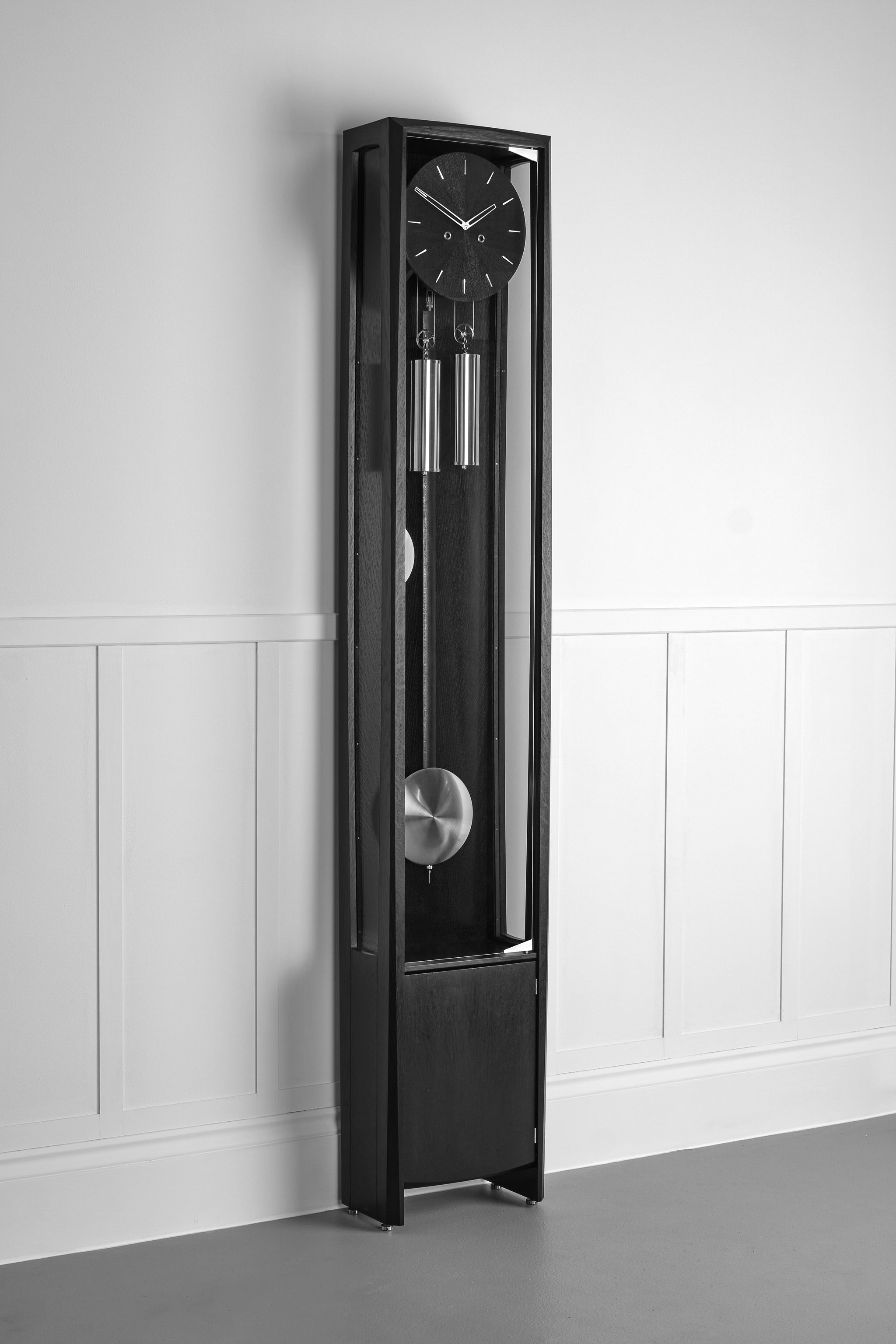 Comitti The Froxfield Floor Clock – Black Oak – product view 3