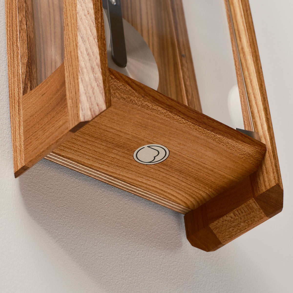 Comitti The Froxfield Wall Clock – Elm – product view 6
