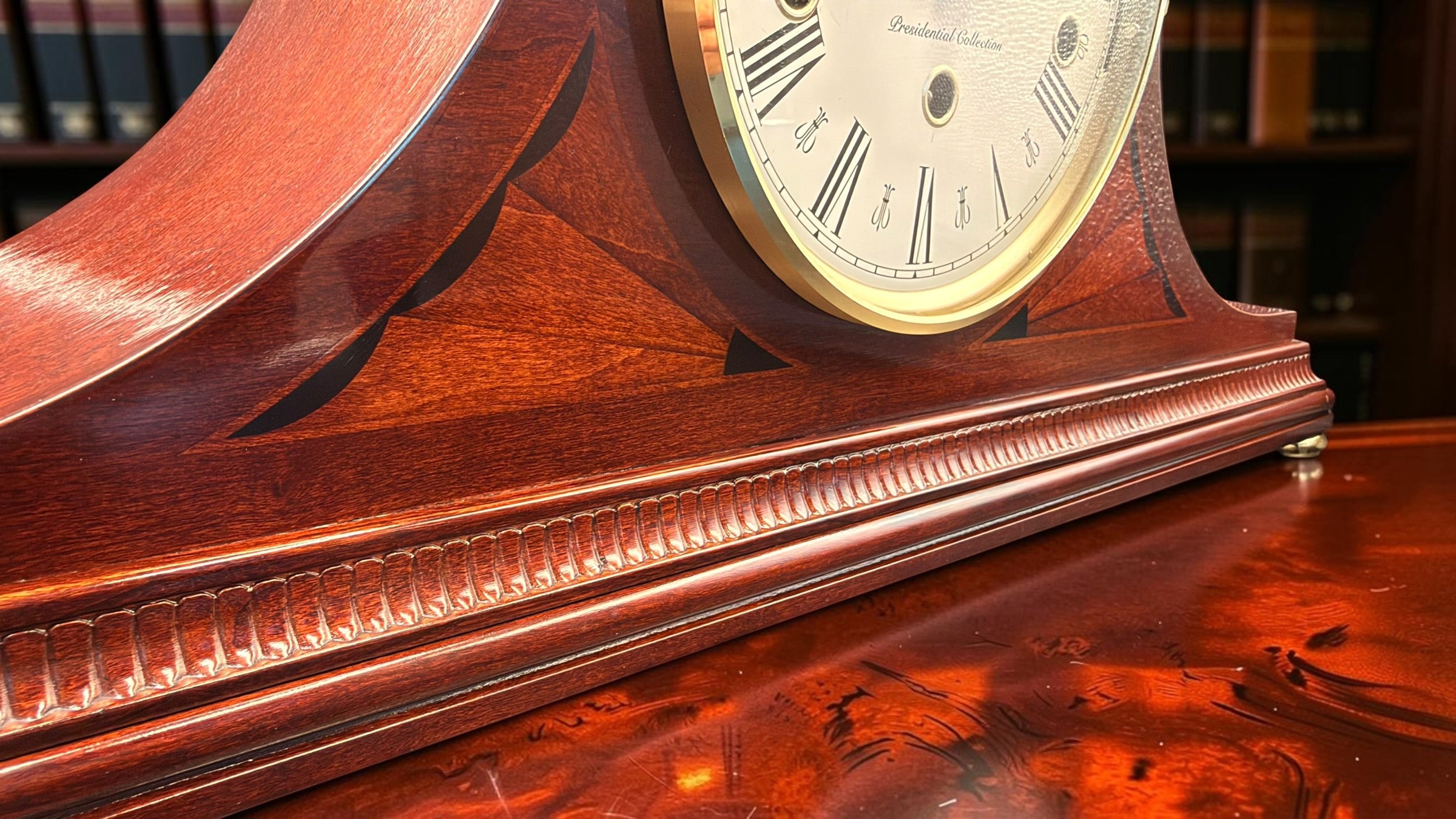 Howard Miller Livingston 630-128 Presidential Collection Triple Chime Mantel Clock