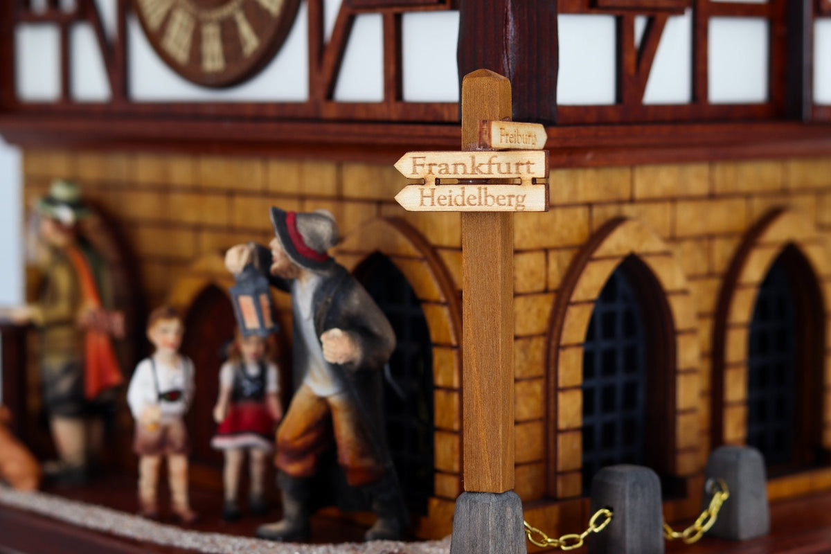 Anton Schneider 8TMT 1220/9 Town Hall Alsfeld cuckoo clock, detail view