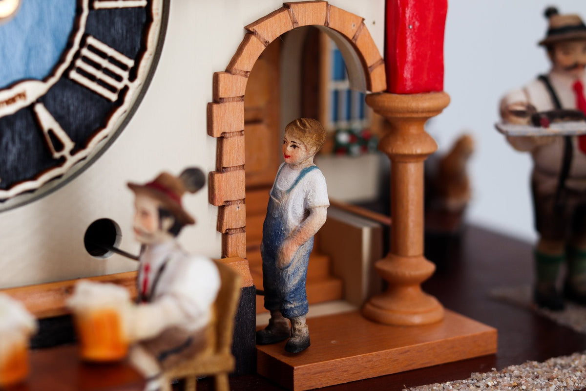 Anton Schneider 8TMT 1222/9 Town Hall Allmannsdorf cuckoo clock, detail view