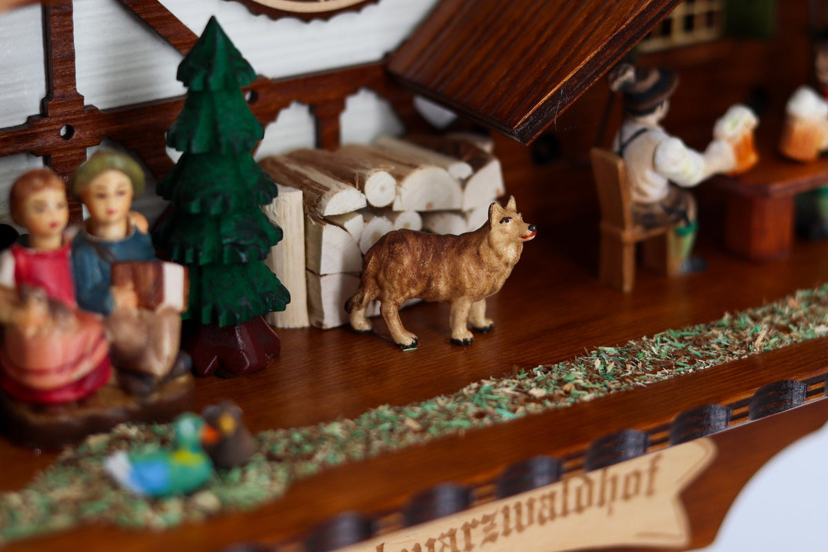 Anton Schneider 8TMT 1565/9 Black Forest Farm cuckoo clock, detail view