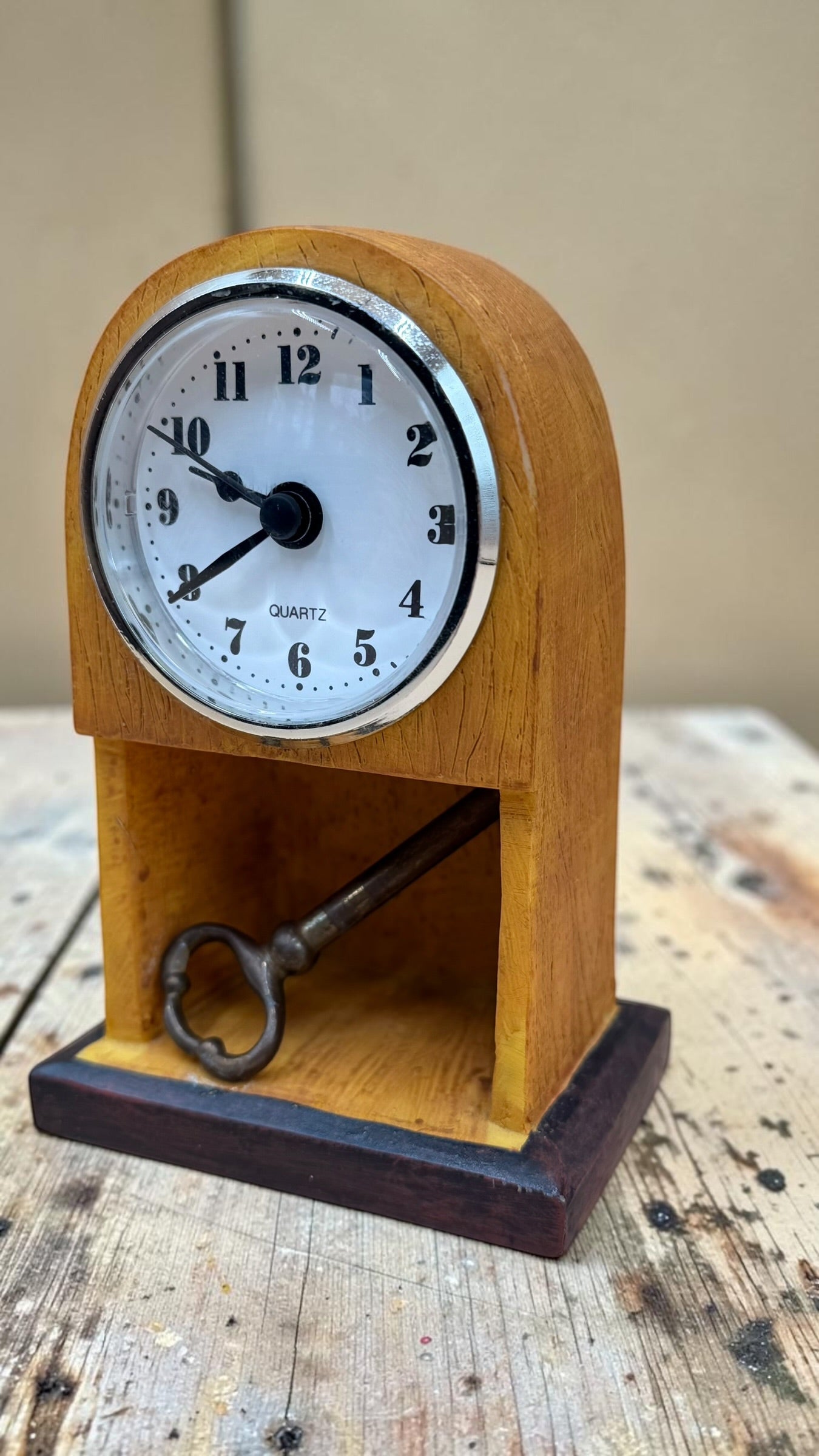 Wooden Mantel Shelf Clock w/ Skeleton Key – Quartz – Rustic Decor