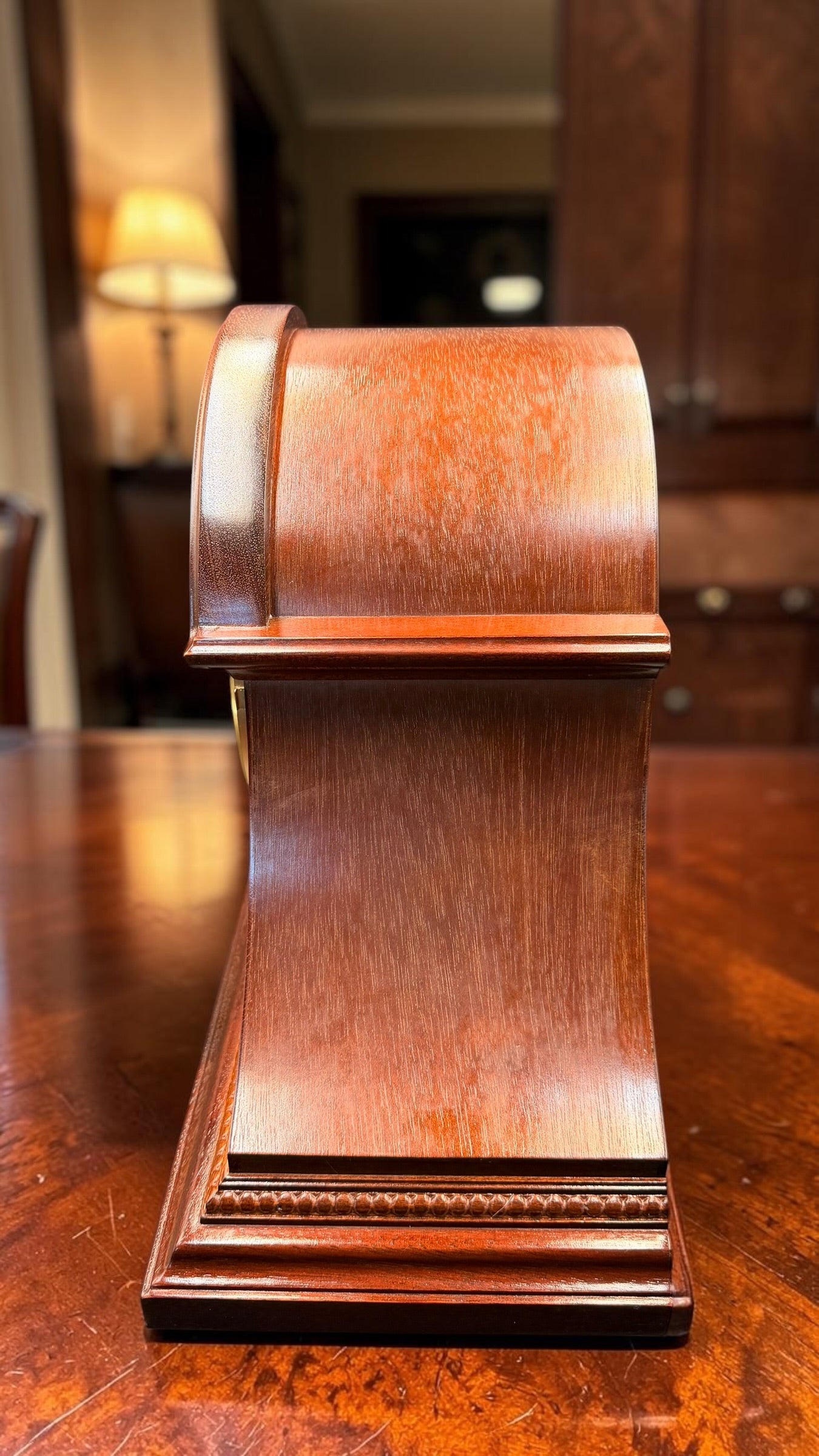 Howard Miller Downing Mantel Clock – Kieninger Triple Chime, Key Wound, Inlaid Wood Case