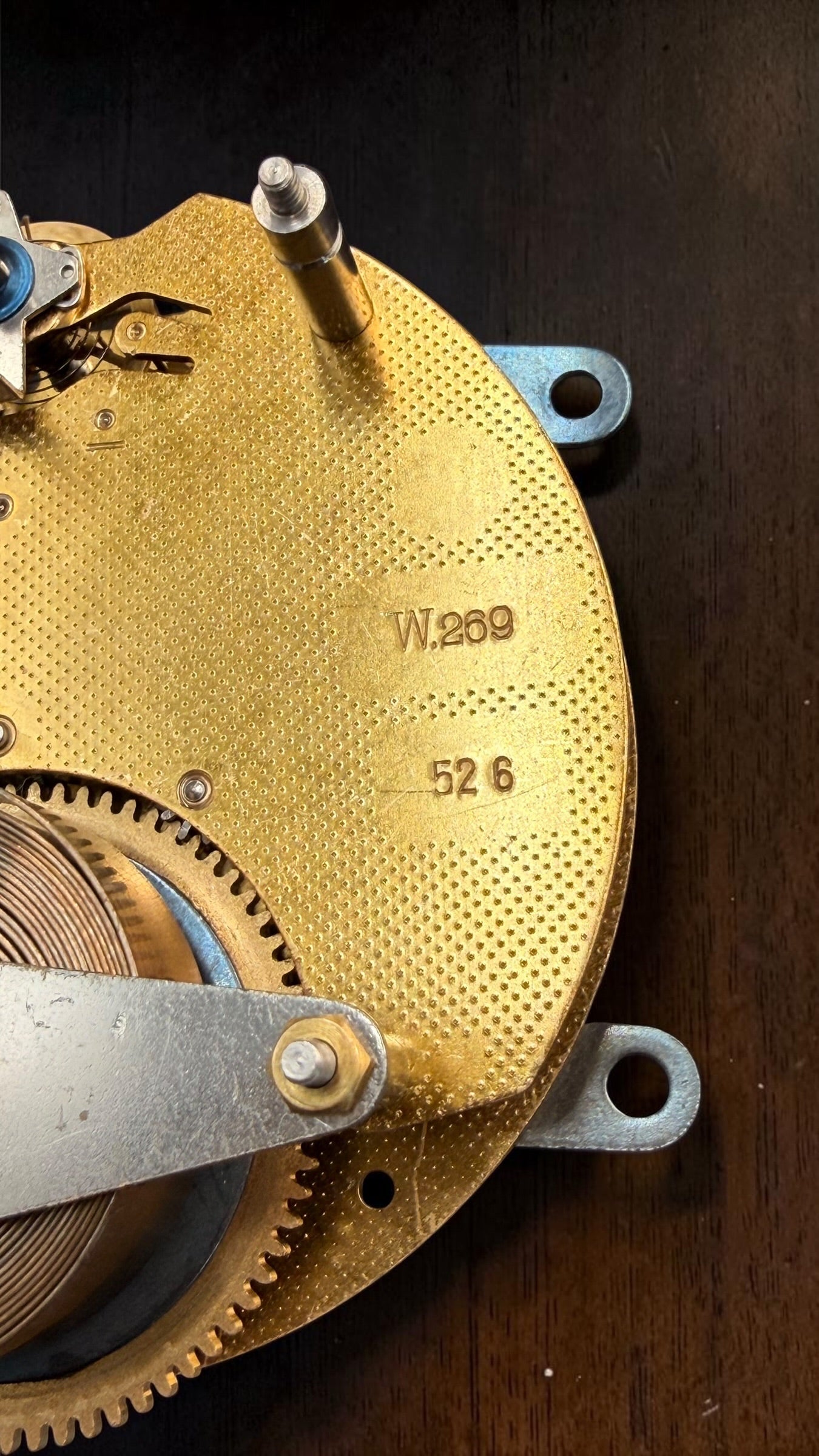 Vintage Herschede Model 164 Mechanical Table Clock – German Time-Only Movement