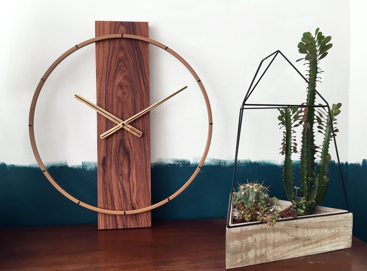 3195 Carl Wall Clock