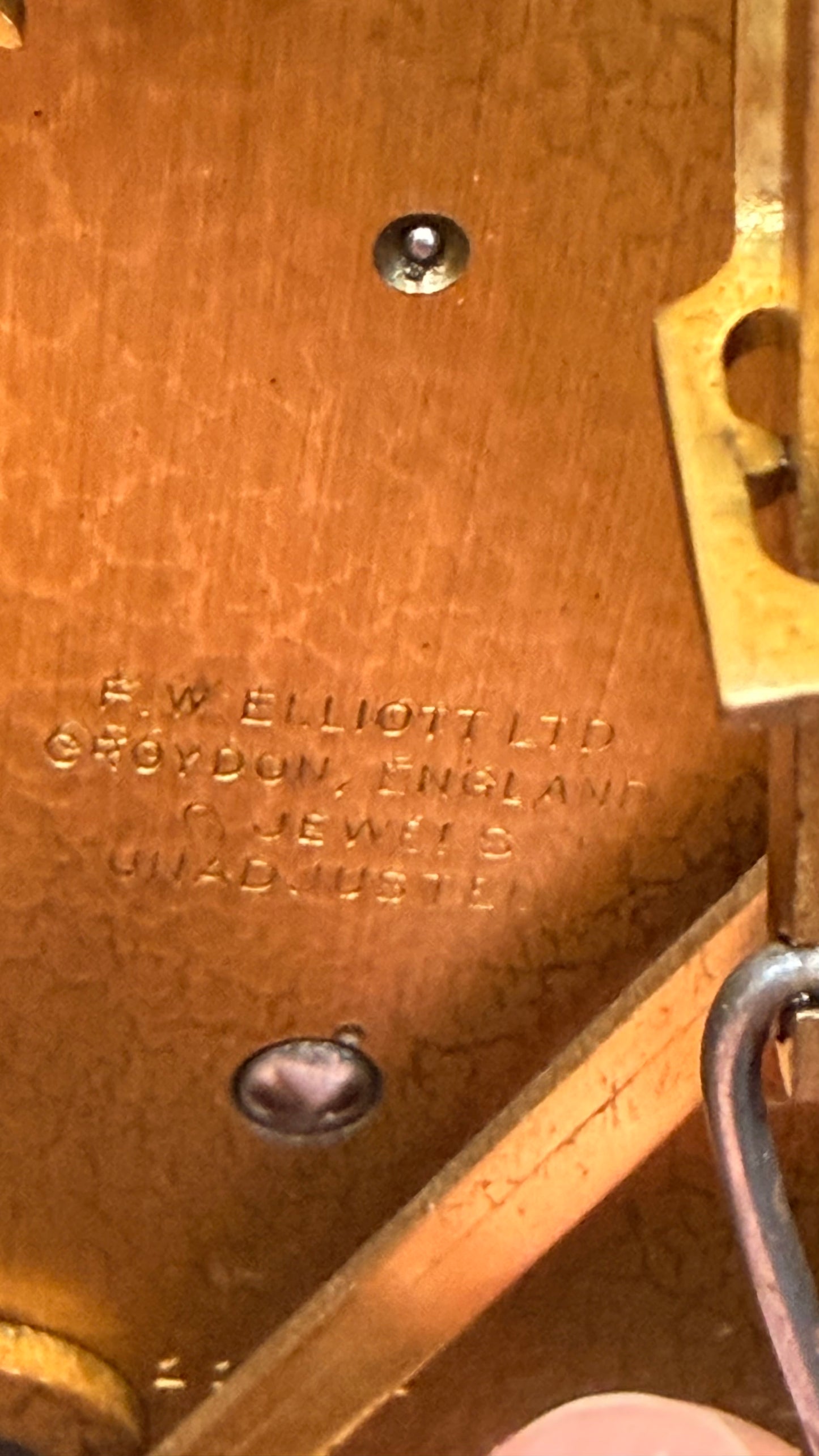 Elliott London Westminster Chime Mantel Clock – Burl Walnut Cabinet,  Mechanical Pendulum Movement