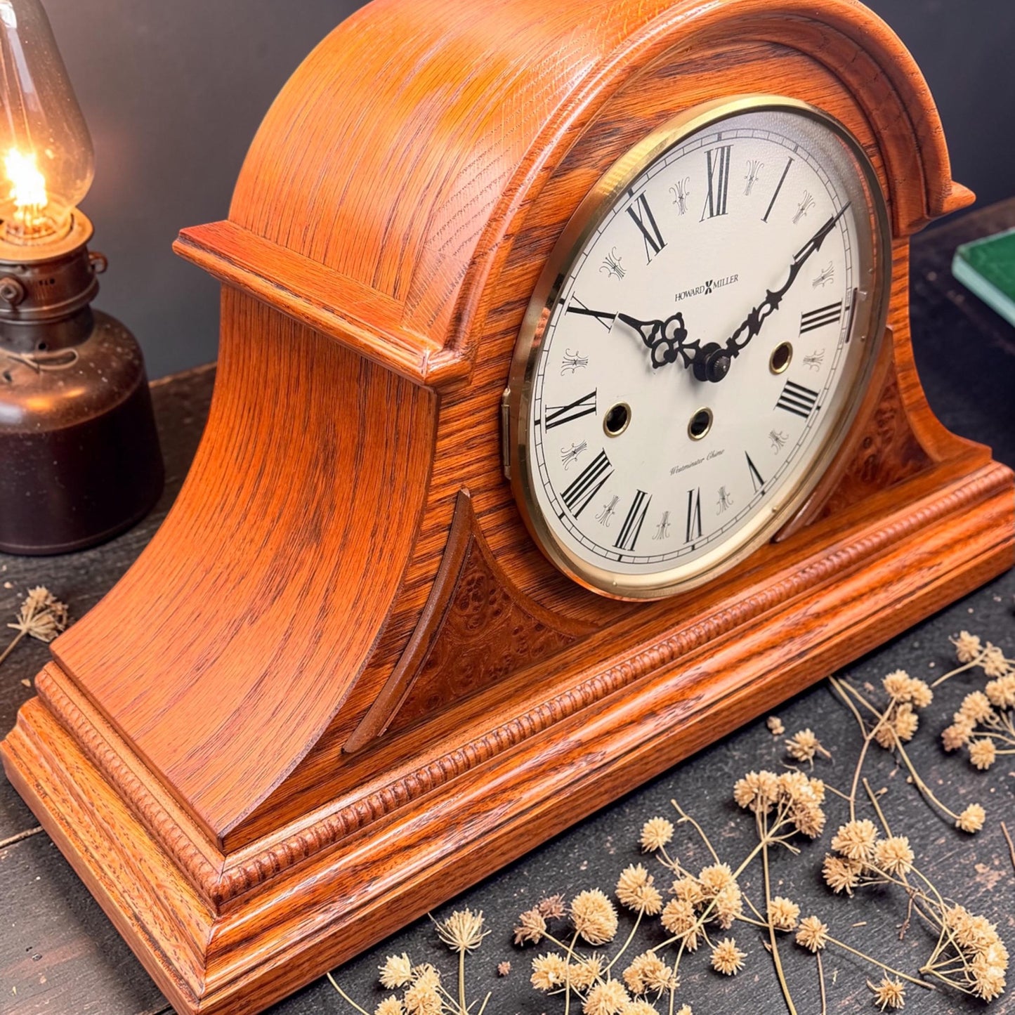 Howard Miller Worthington 613-102 Mantel Clock Kieninger Westminster Chime Key Wound Oak Burl Inlay