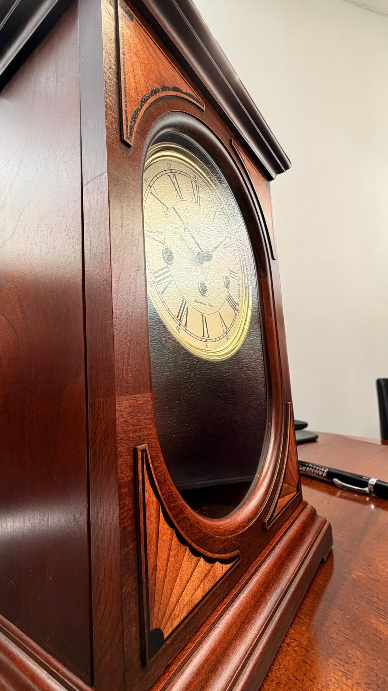 Vintage Howard Miller Westminster Chime Mantel Clock – German Hermle Mechanical Pendulum Movement