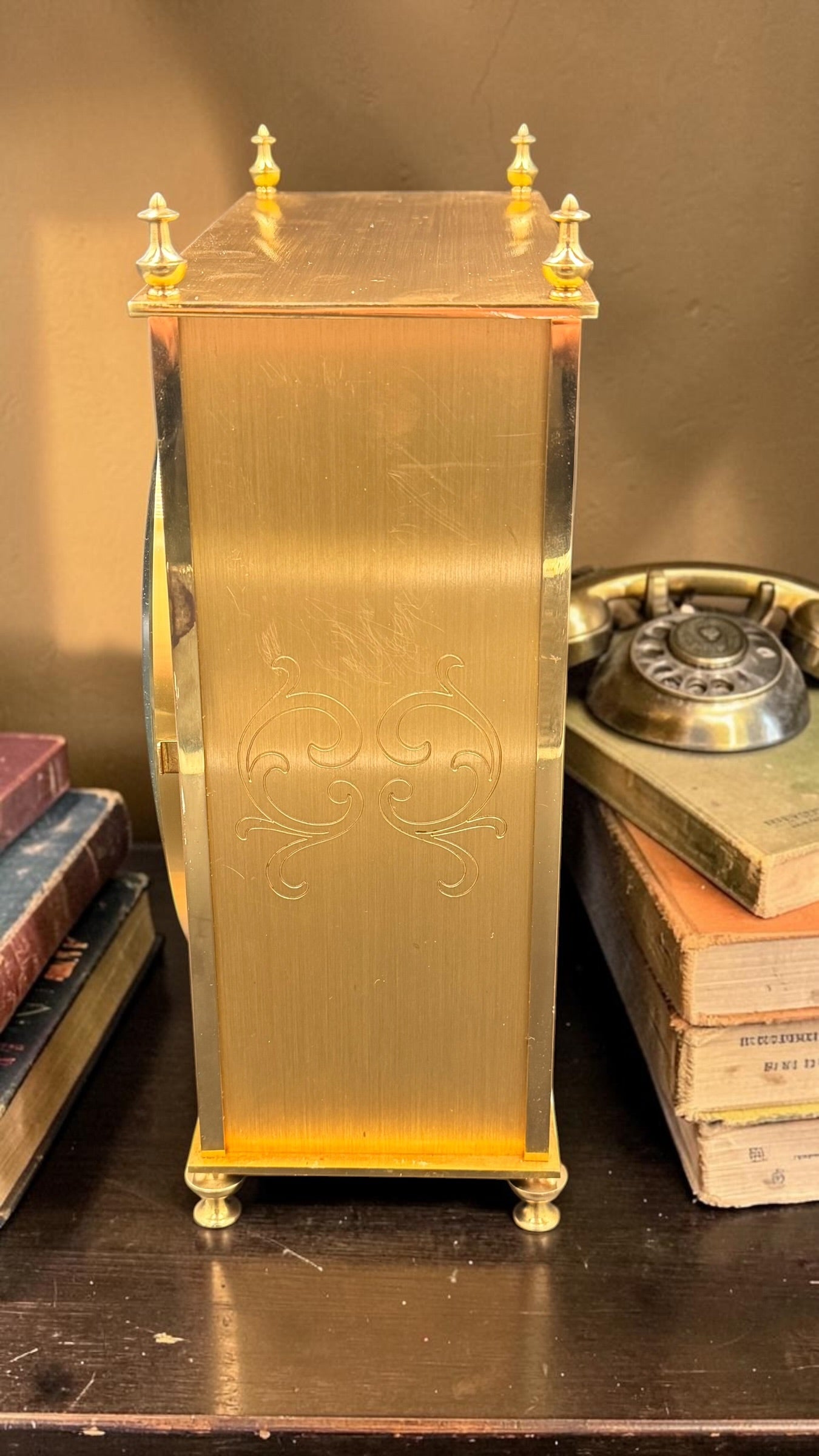 Howard Miller Brass & Glass Mantel Clock – Westminster Chime – 1986 Vintage