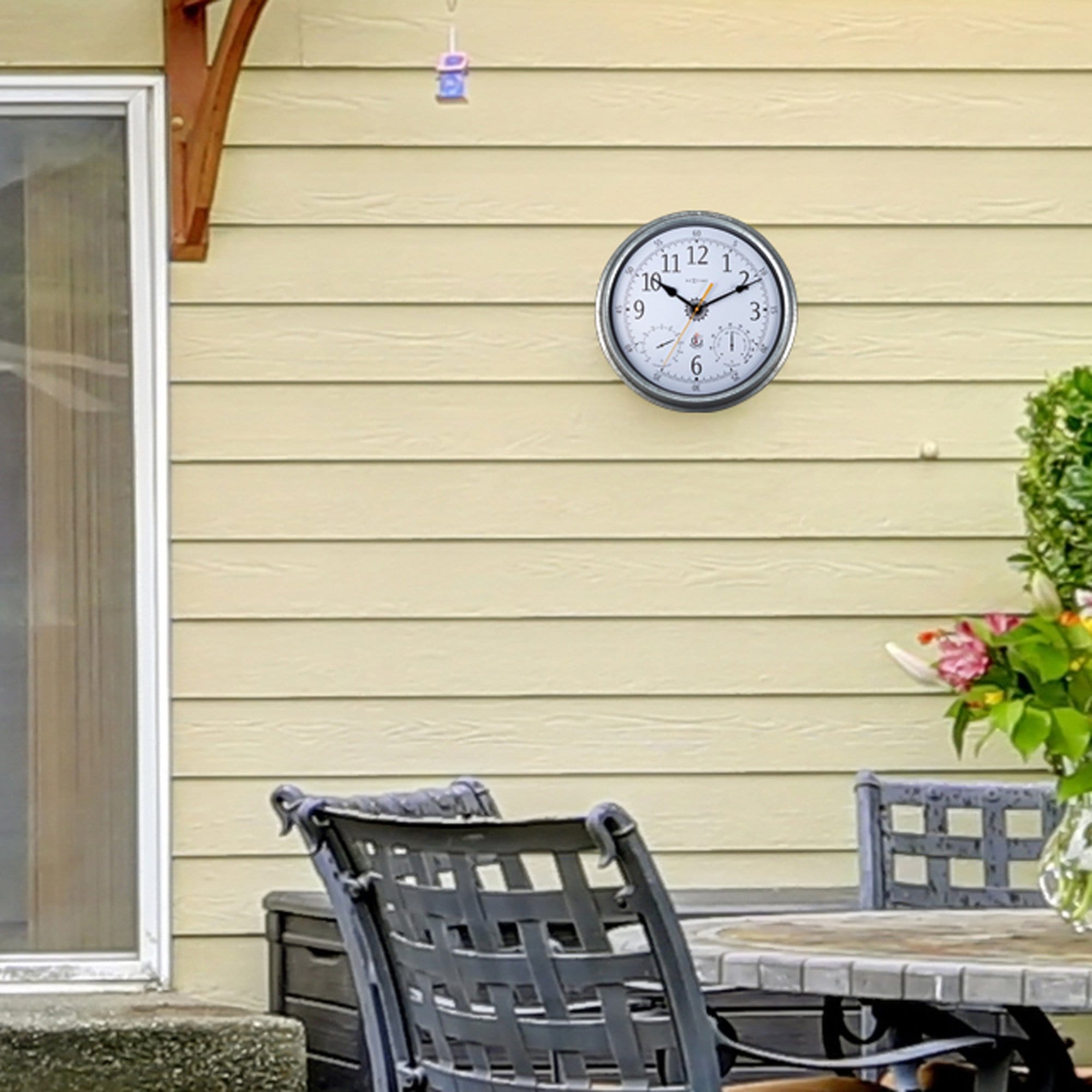 4304GA Tulip Garden Wall Clock