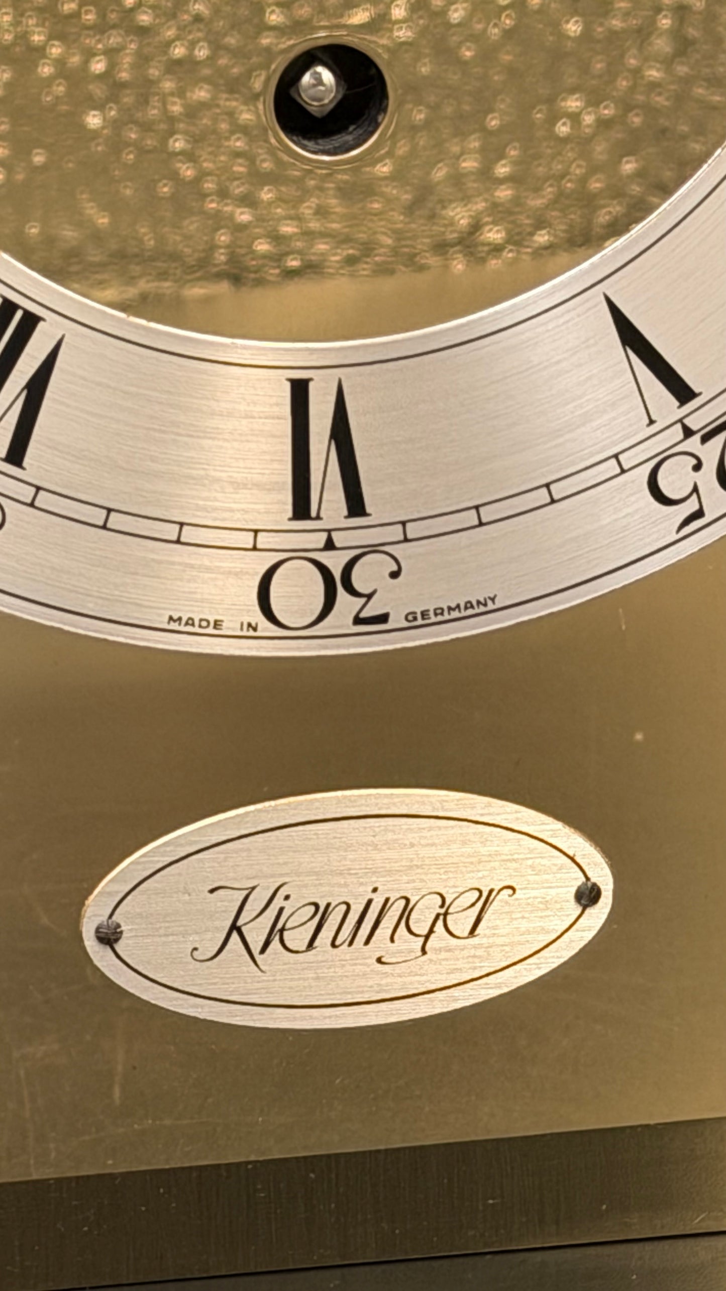 Luxury Kieninger Triple Chime Mantel Clock – German 9 Jewel Mechanical Movement – Black Bracket Case