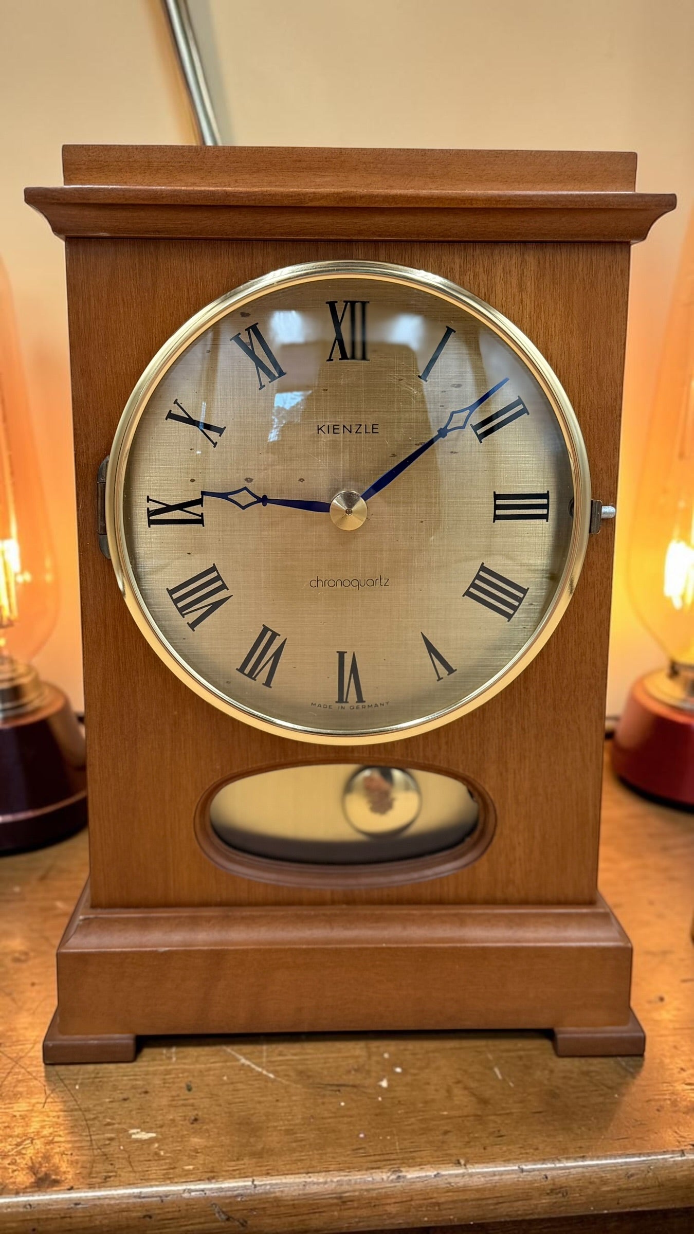 Vintage Kienzle Quartz Mantel Clock – Walnut Case, Bell Strike