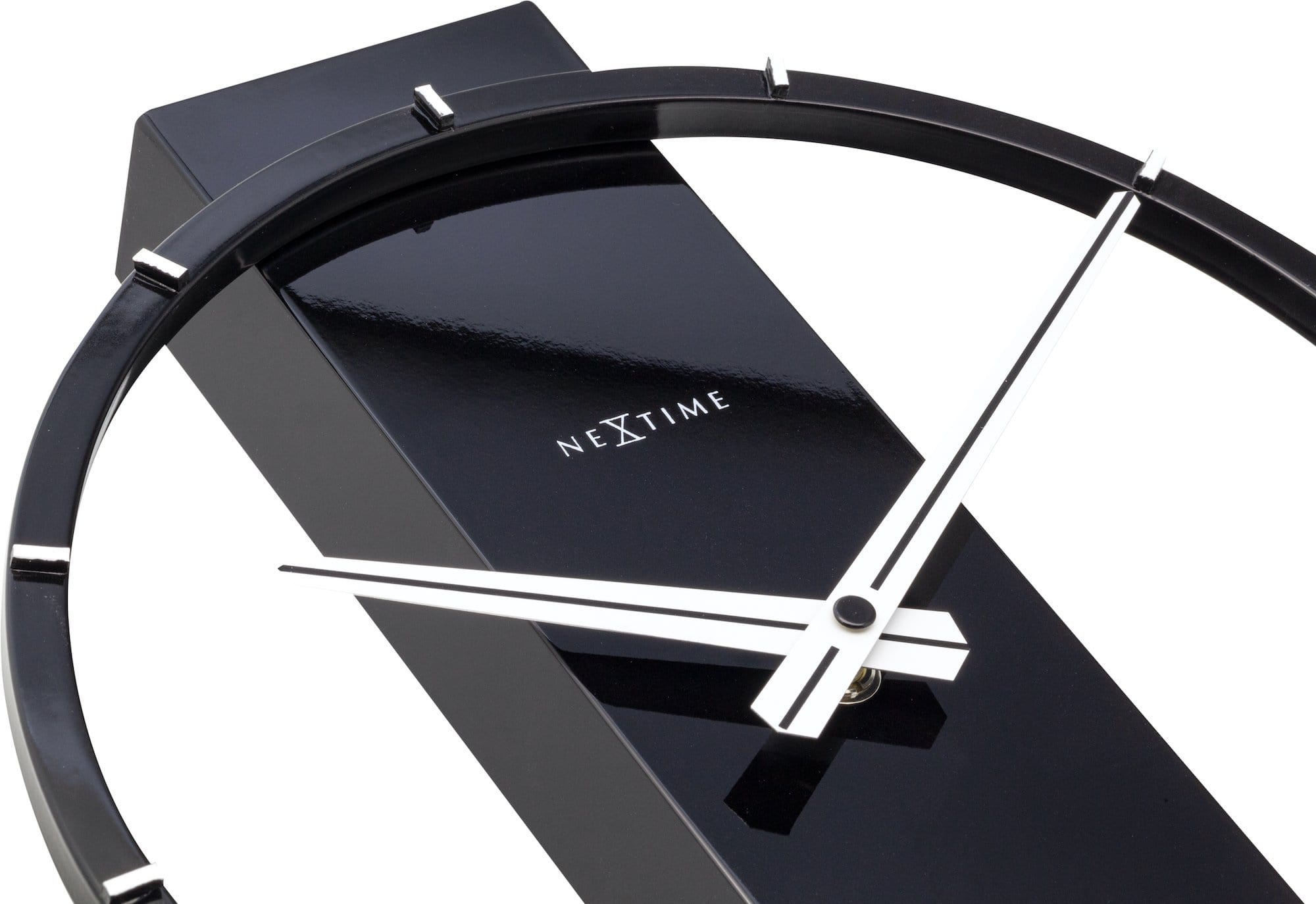 5226 Carl Small Wall/Table Clock