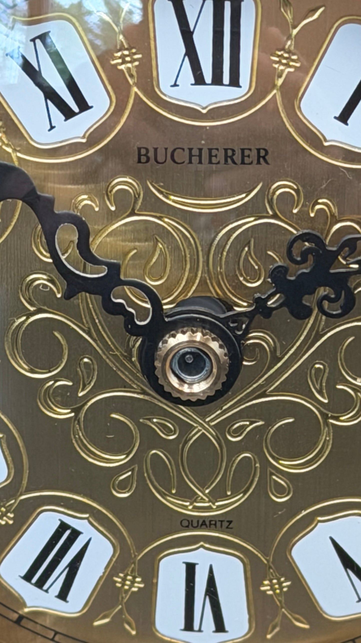 Bucherer Swiss Quartz Mantel Clock – Gold Tone, Hand-Painted Floral, Eluxa Case