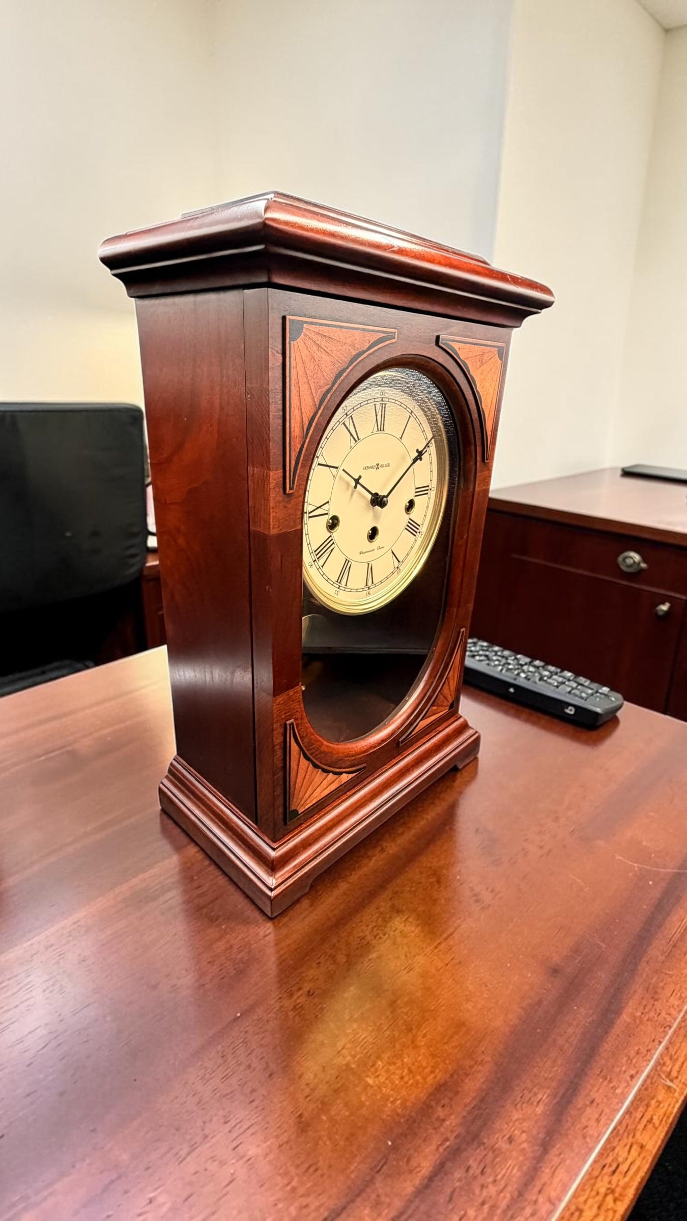 Vintage Howard Miller Westminster Chime Mantel Clock – German Hermle Mechanical Pendulum Movement