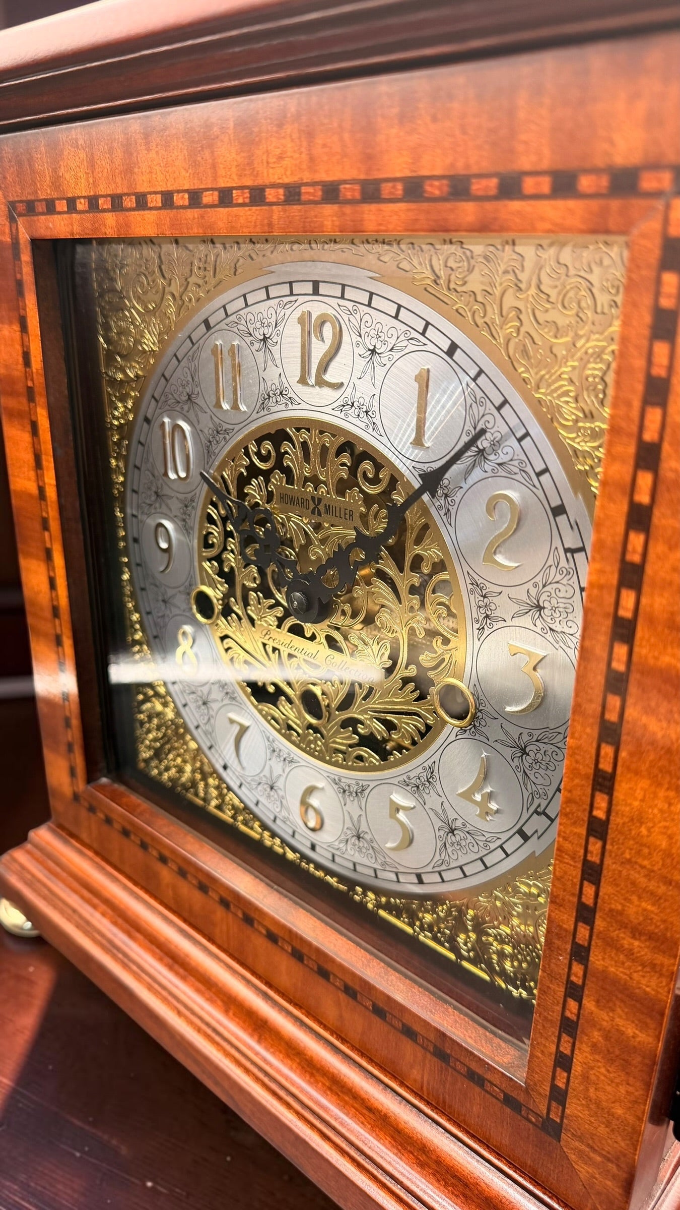 Howard Miller 630-112 Presidential Collection Triple Chime Bracket Clock | Hermle Movement