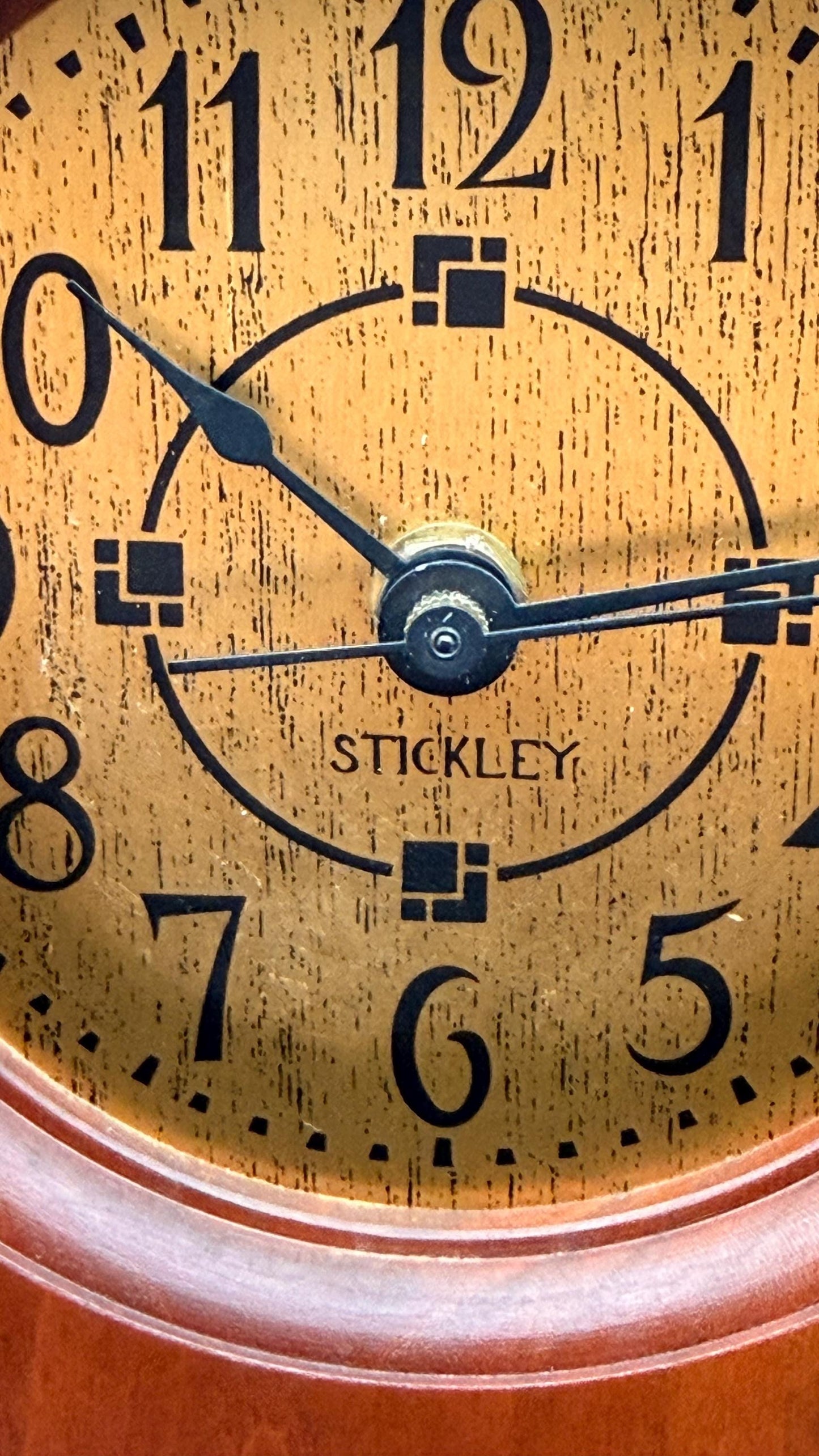 Stickley Mission Oak Mantel Clock – Arts & Crafts Style – Quartz Movement