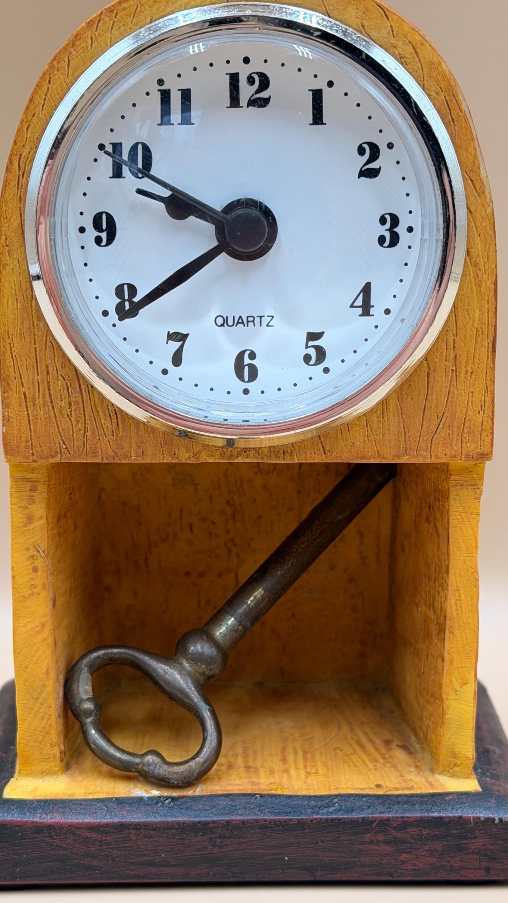 Wooden Mantel Shelf Clock – Quartz Skeleton Key Rustic Decor