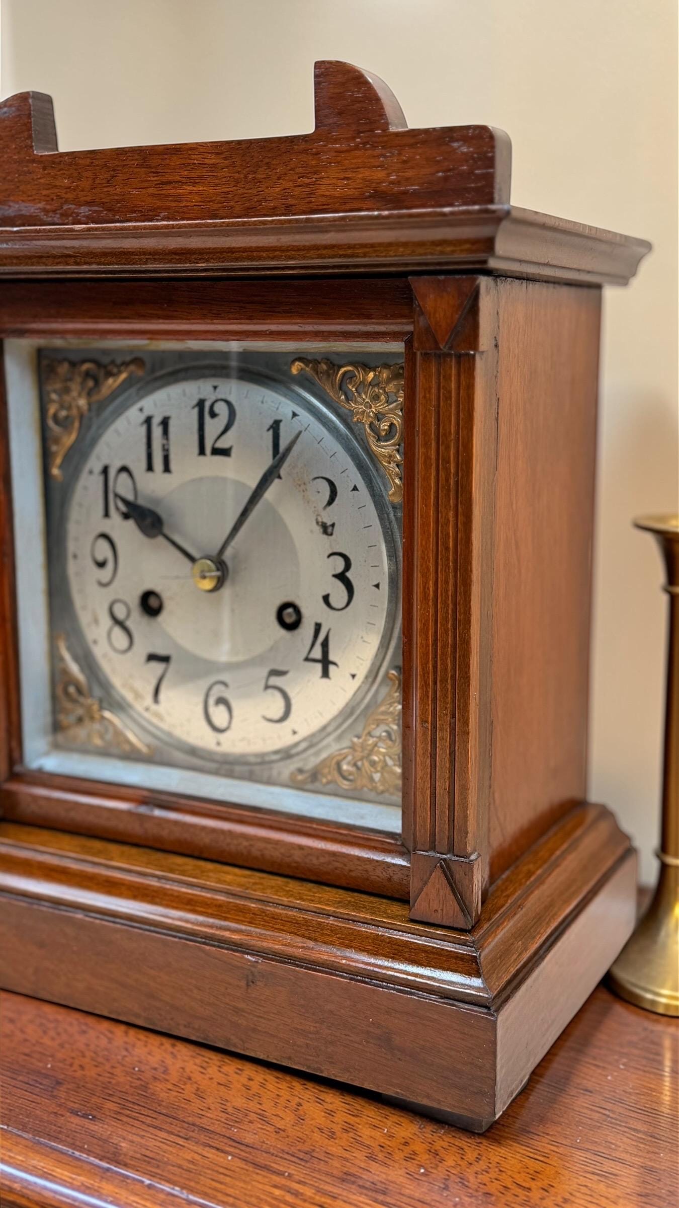 Antique German Mantel Clock c. 1915–1930 – Badische (Baduf) – Striking Shelf Clock – Serviced