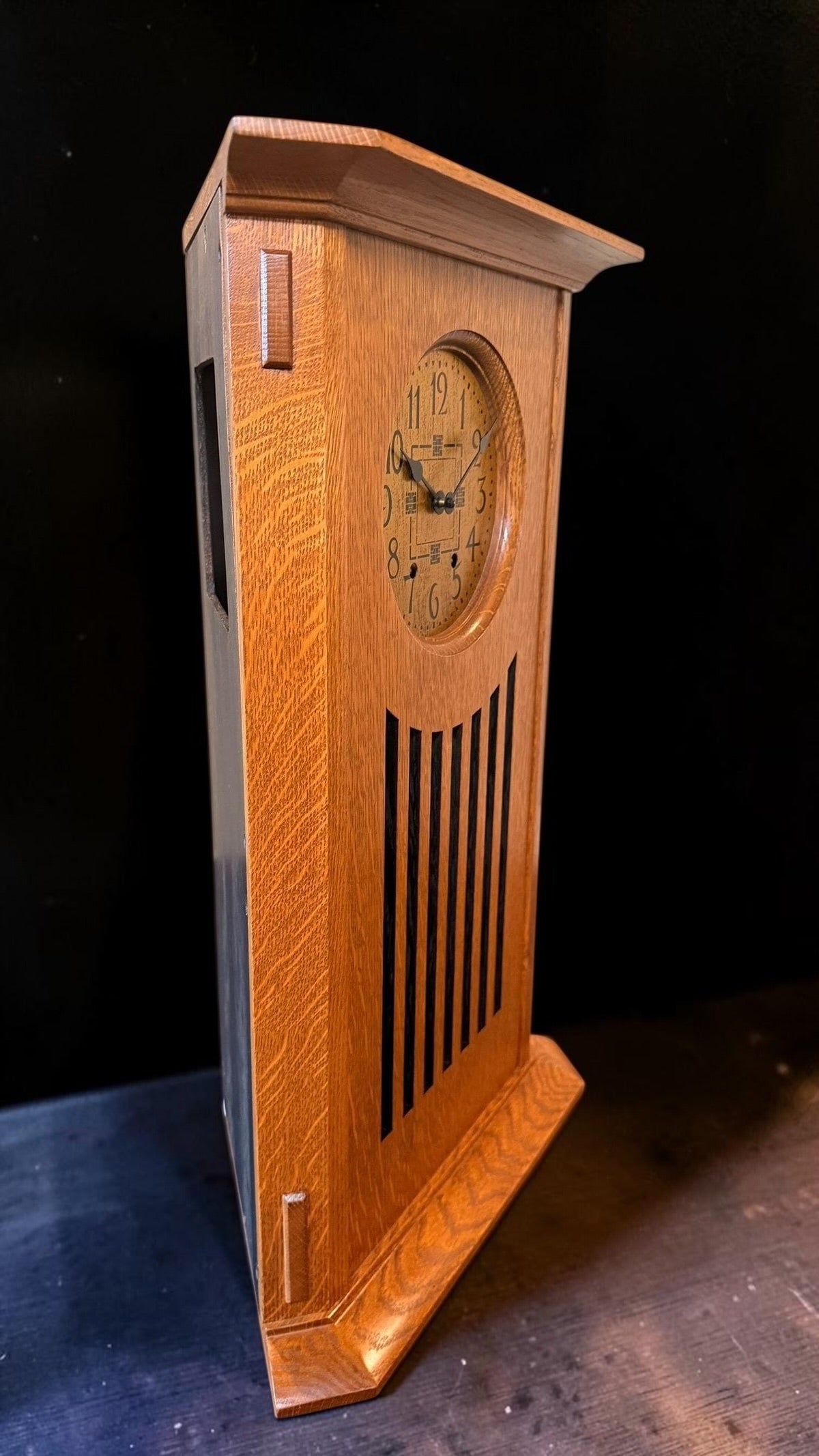 Stickley Oak Arts & Crafts Corner Clock – detail view 7