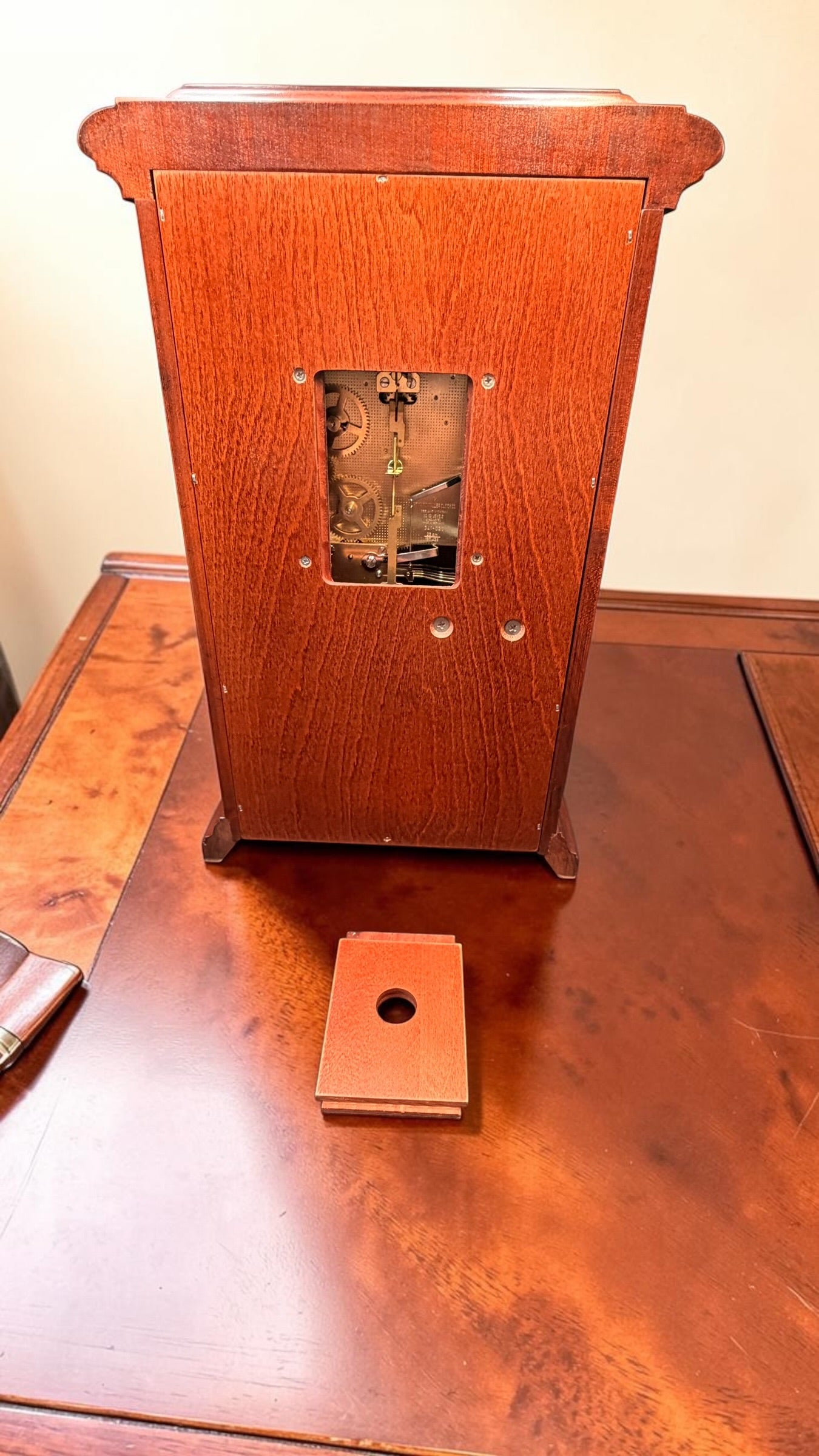Vintage Howard Miller Westminster Chime Mantel Clock – German Hermle Mechanical Pendulum Movement