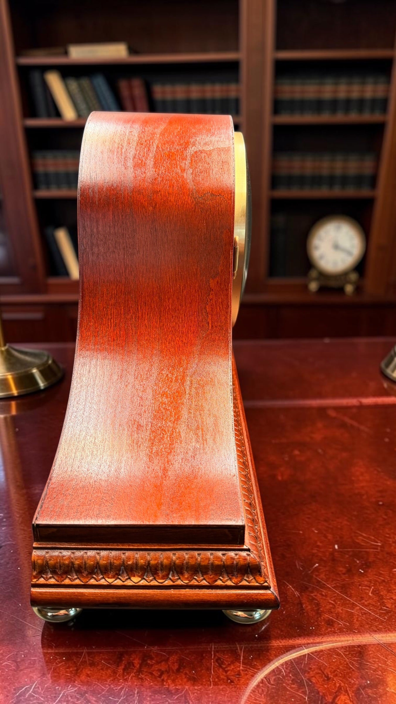 NOS Howard Miller 630-110 Westminster Mantel Clock – detail view 9