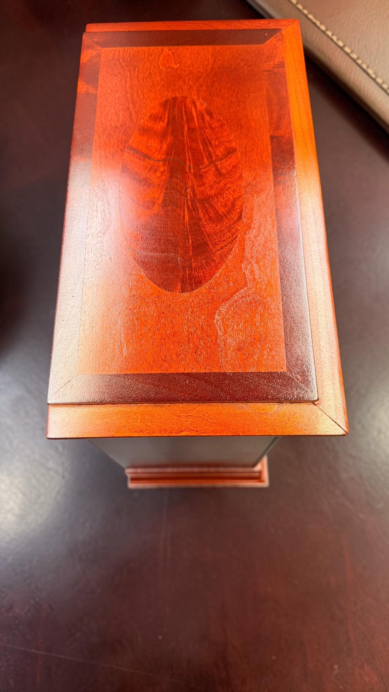 Howard Miller Mahogany Mantel Clock – Hermle Triple Chime Movement