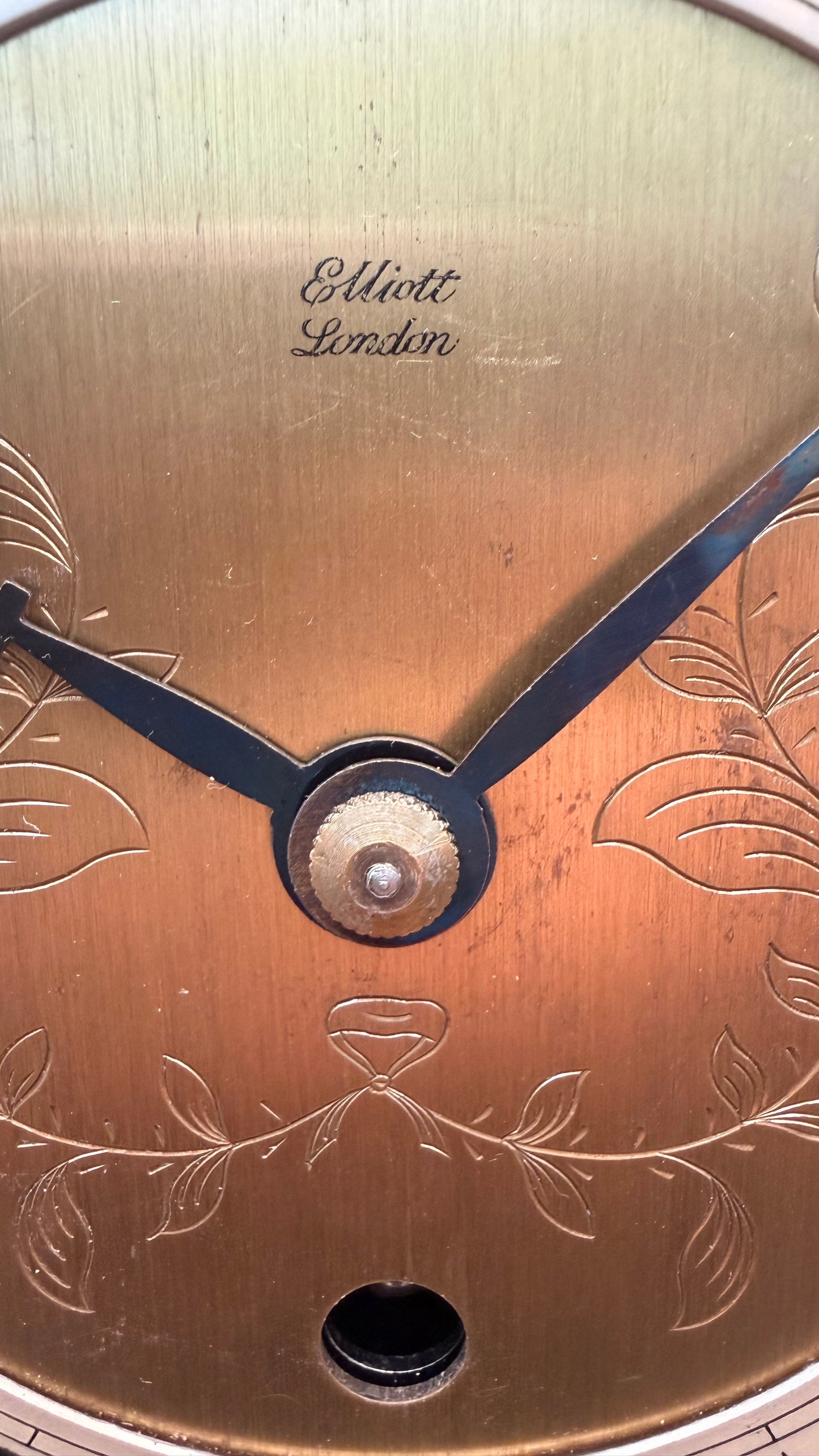 Elliott London Westminster Chime Mantel Clock – Burl Walnut Cabinet,  Mechanical Pendulum Movement